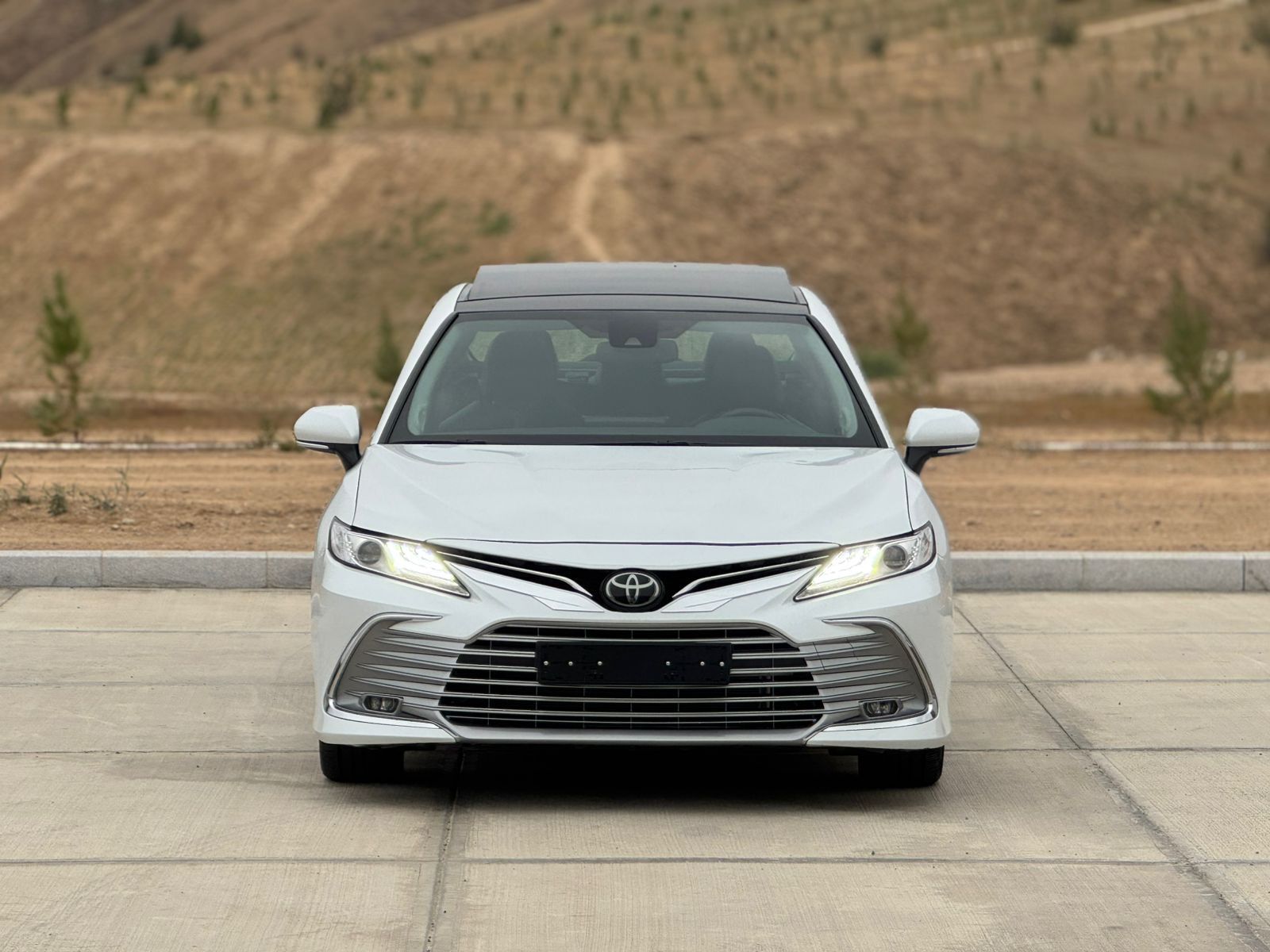 Toyota Camry 2022 - 445 000 TMT - Ашхабад - img 1