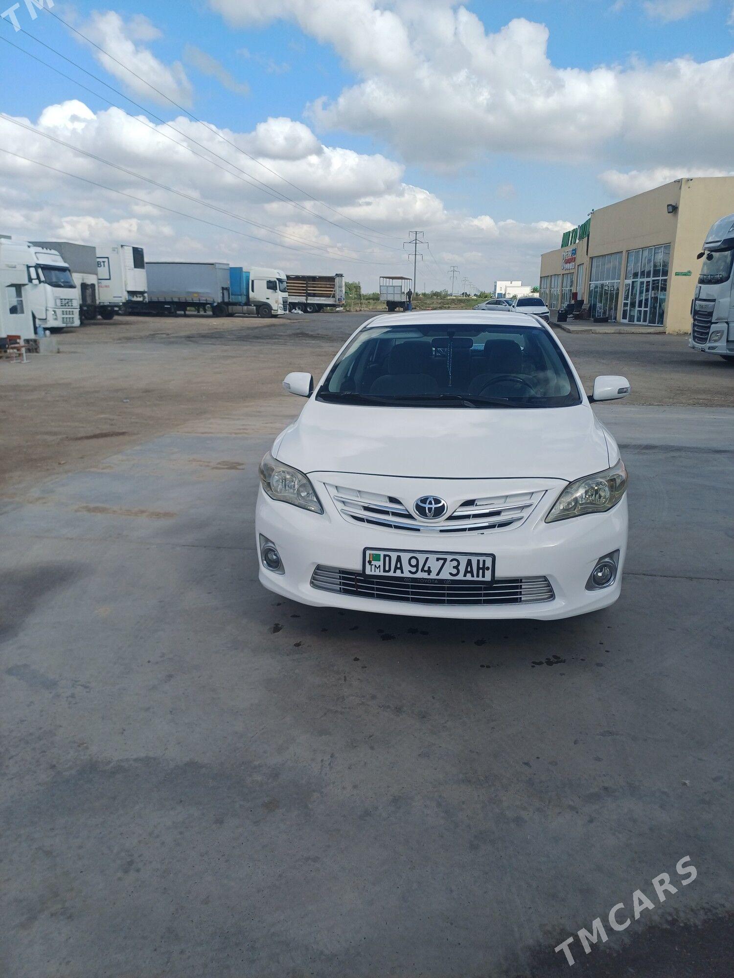 Toyota Corolla 2013 - 173 000 TMT - Мары - img 1