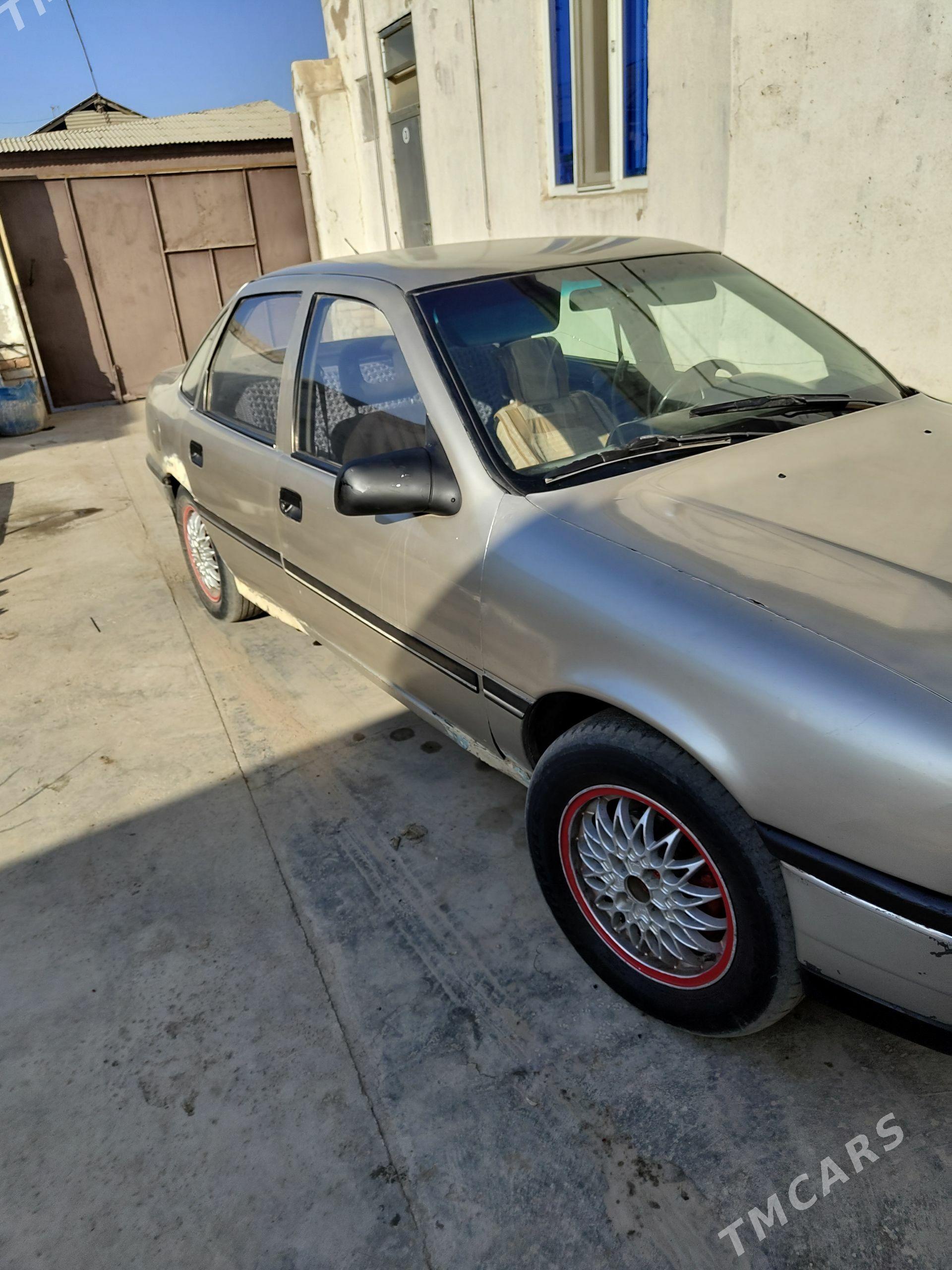 Opel Vectra 1990 - 20 000 TMT - Дашогуз - img 1