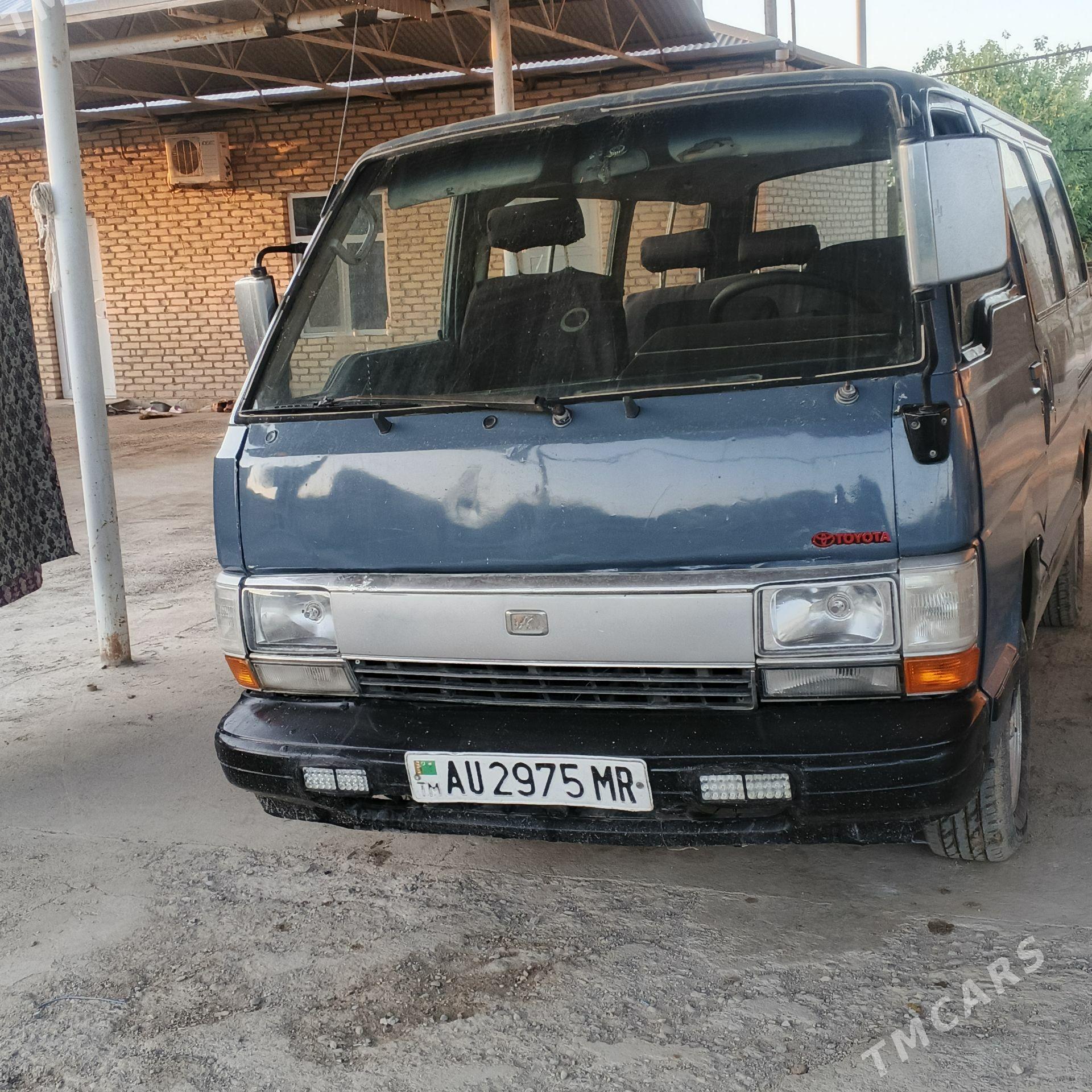 Toyota Hiace 1987 - 40 000 TMT - Векильбазар - img 1