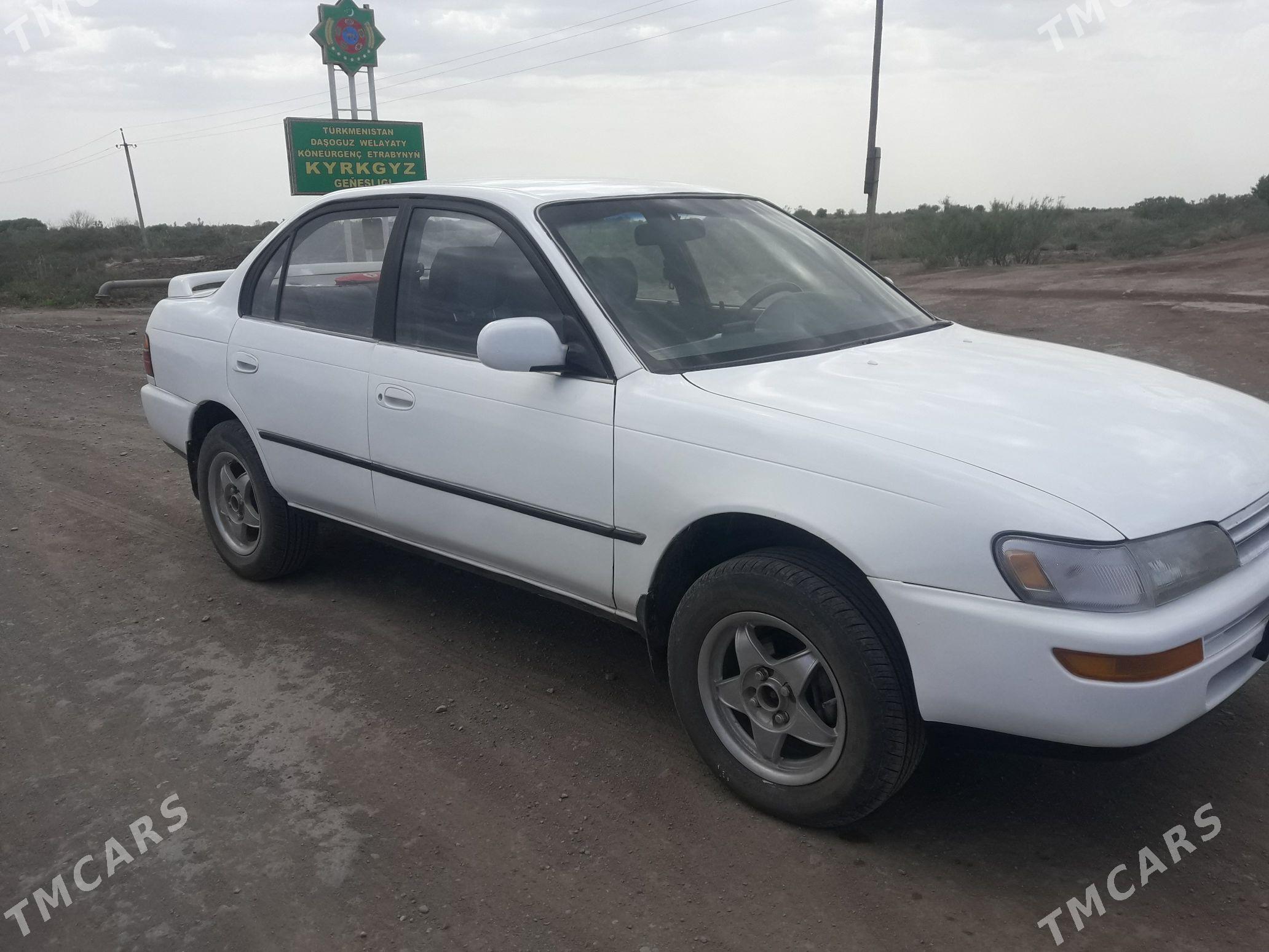 Toyota Corolla 1995 - 75 000 TMT - Köneürgenç - img 1