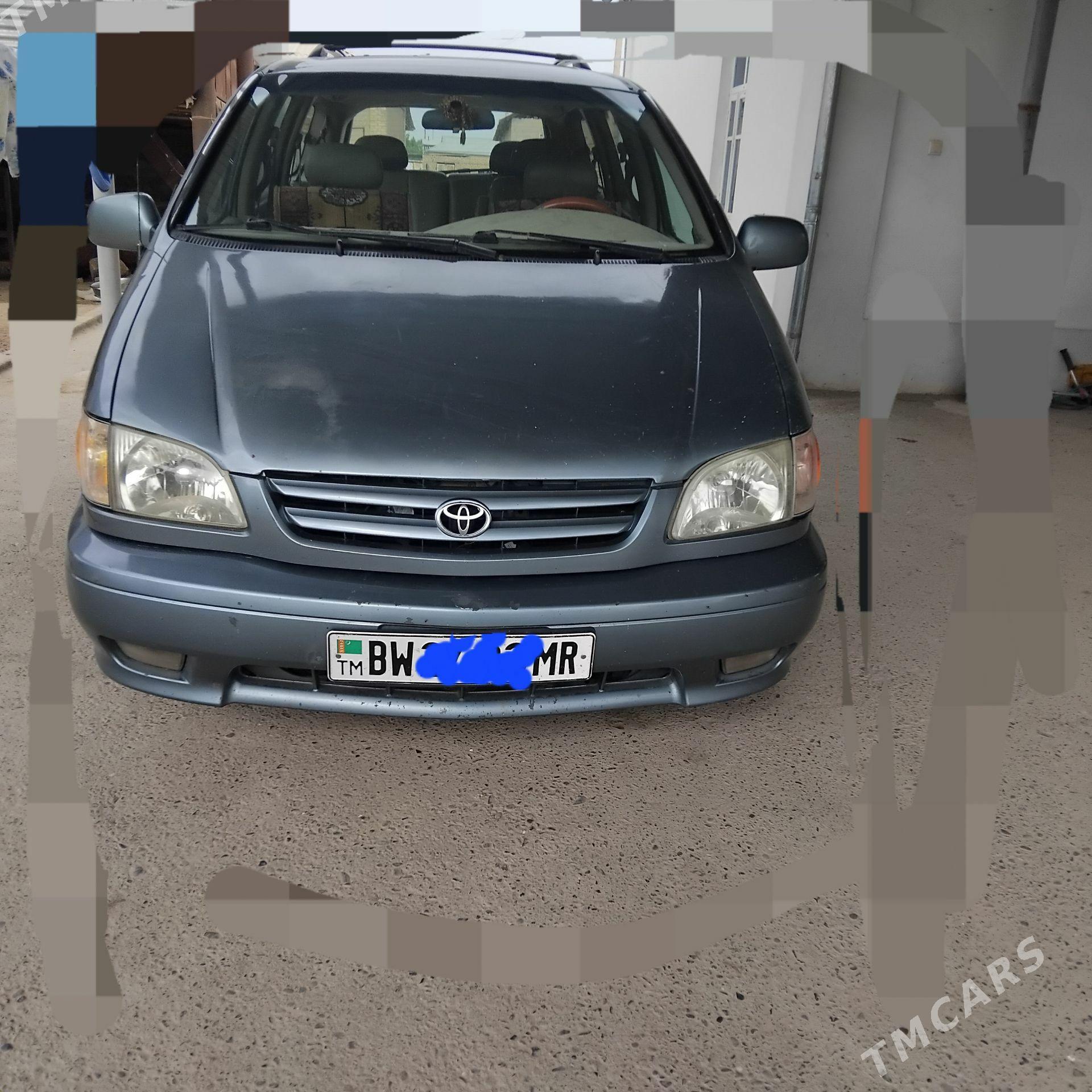 Toyota Sienna 2000 - 190 000 TMT - Sakarçäge - img 1