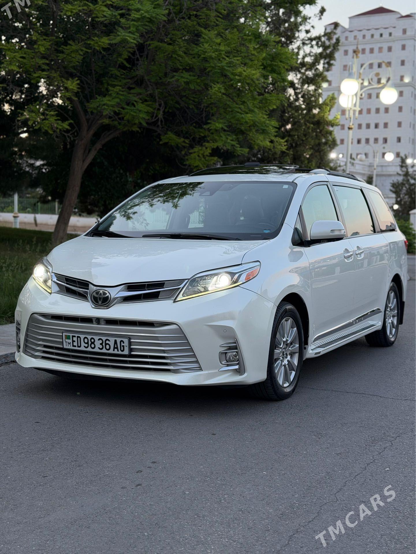 Toyota Sienna 2018 - 549 000 TMT - Aşgabat - img 1
