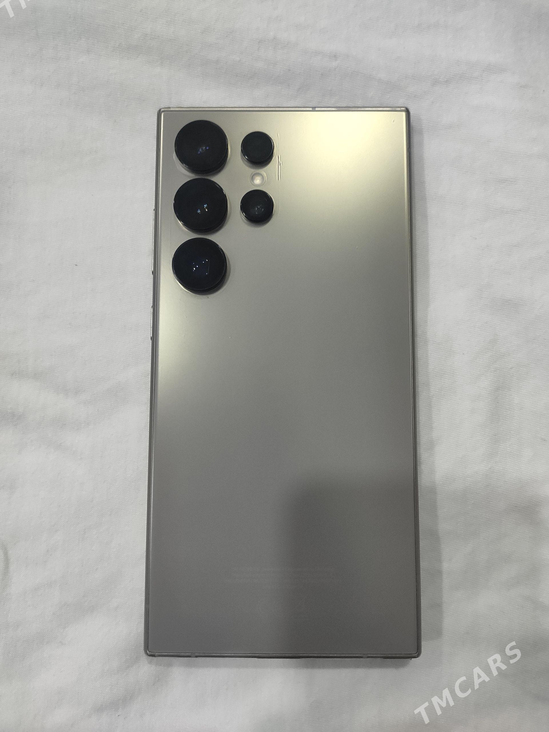 Samsung Galahy S24 ultra - Köşi - img 1