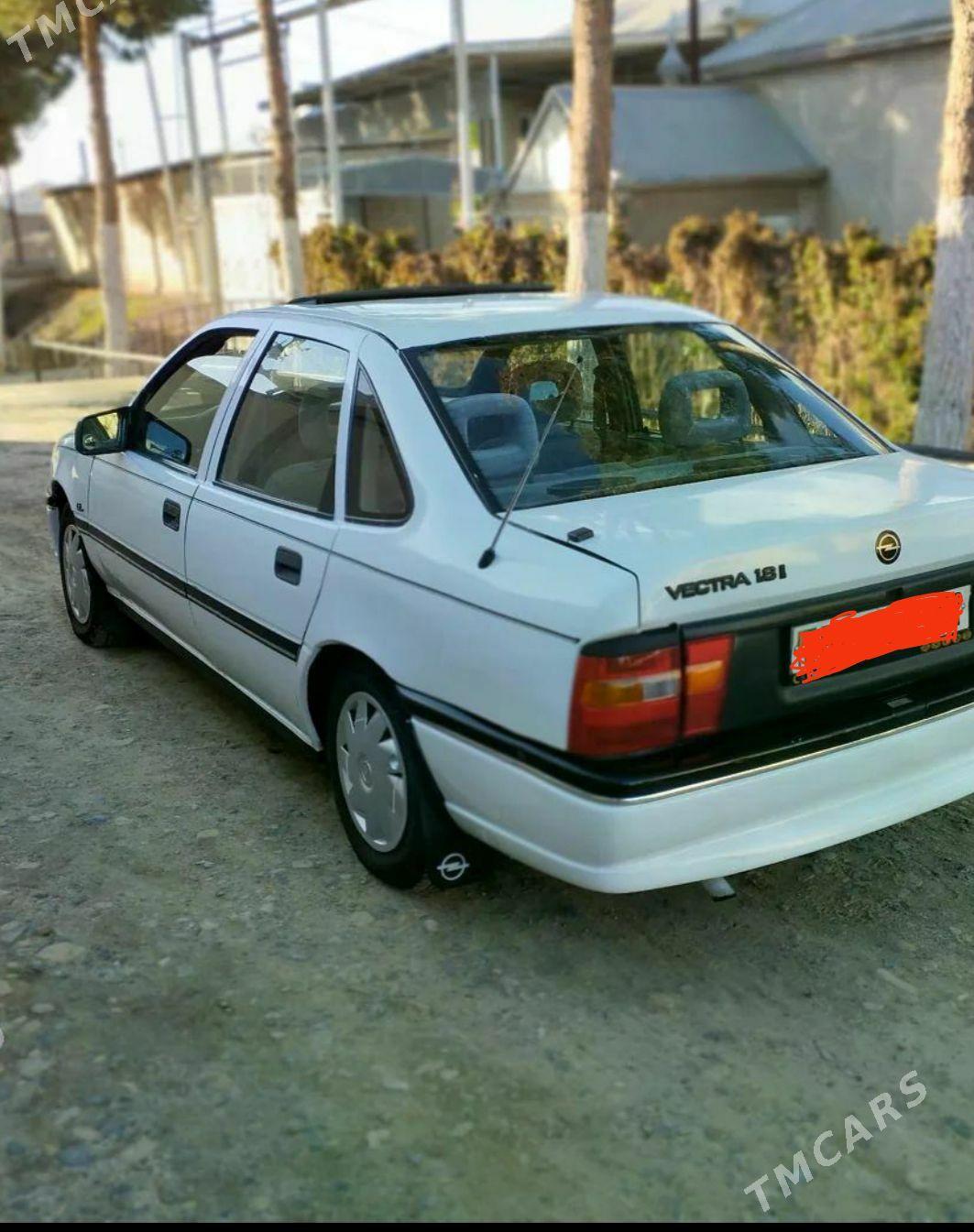 Opel Vectra 1993 - 35 000 TMT - Сакарчага - img 1