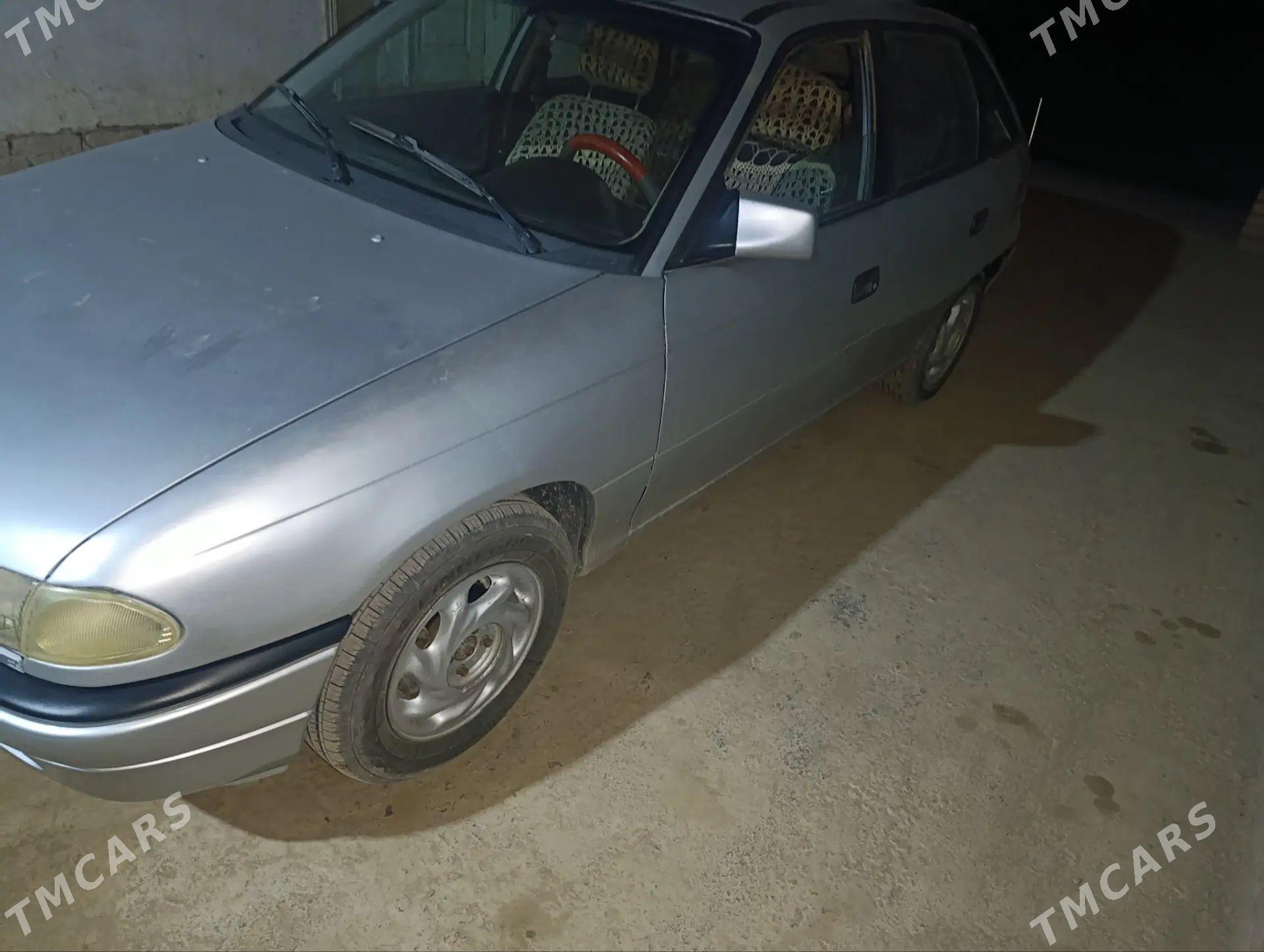 Opel Astra 1993 - 40 000 TMT - Gurbansoltan Eje - img 1
