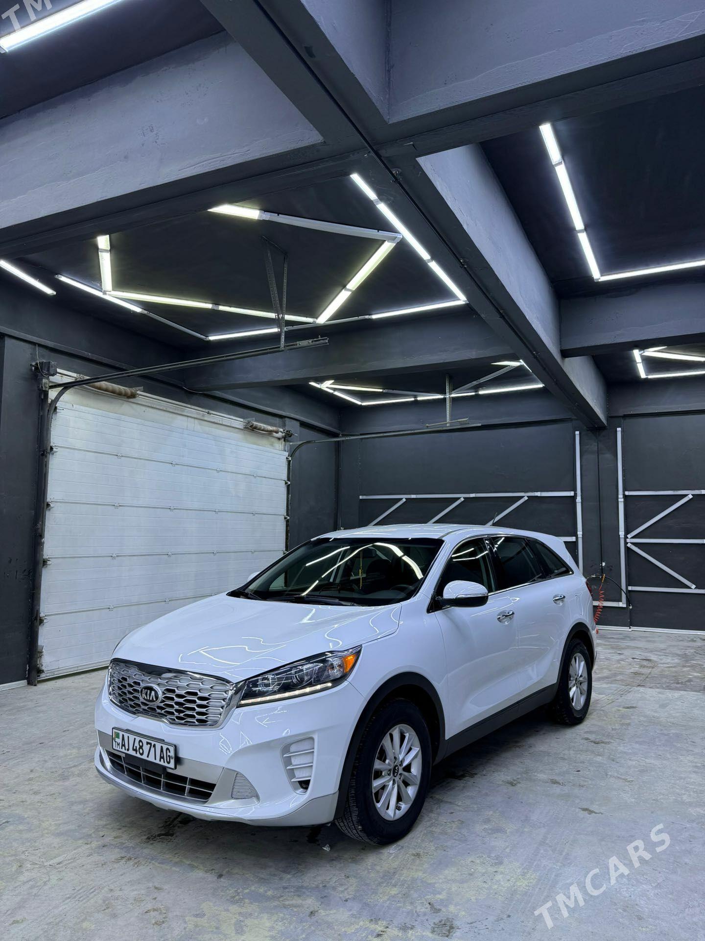 Kia Sorento 2018 - 325 000 TMT - Багир - img 1