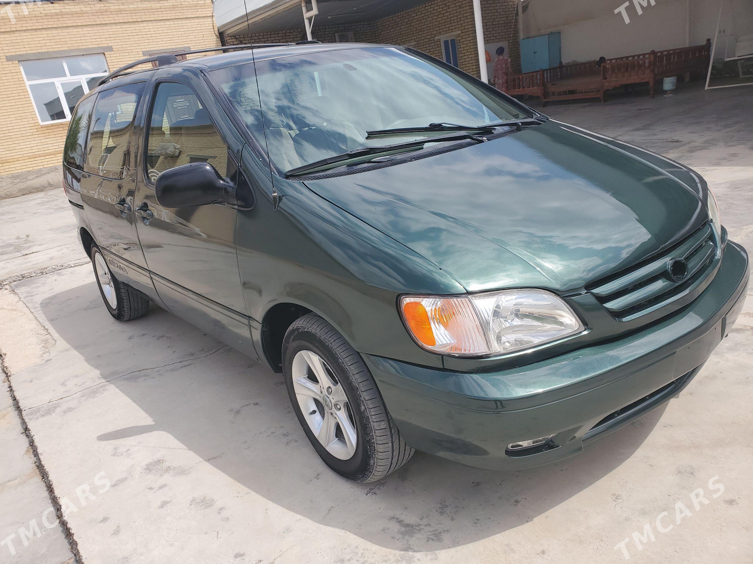 Toyota Sienna 2002 - 190 000 TMT - Baýramaly - img 1
