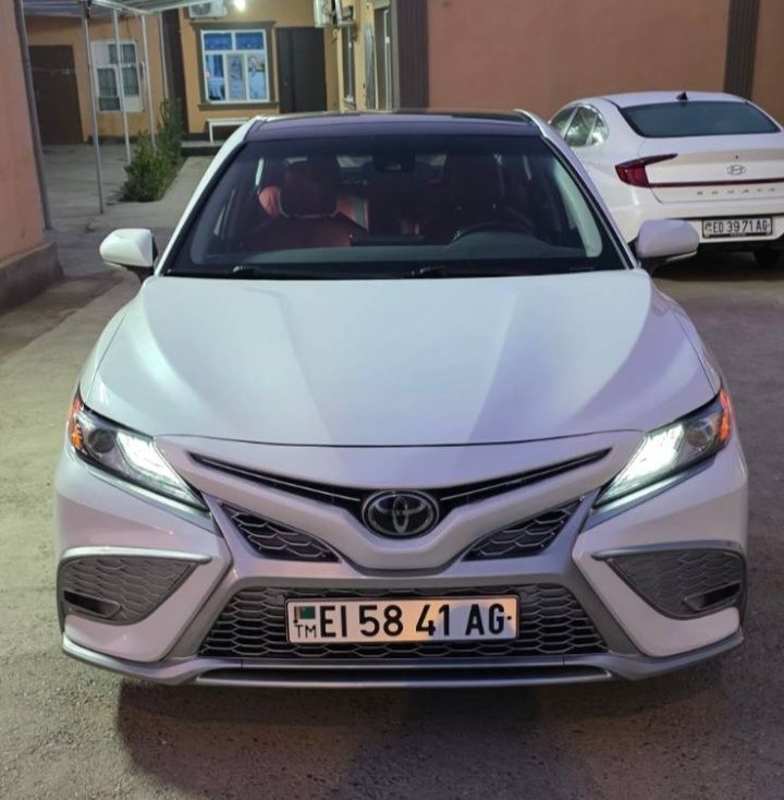 Toyota Camry 2022 - 440 000 TMT - Кëши - img 1