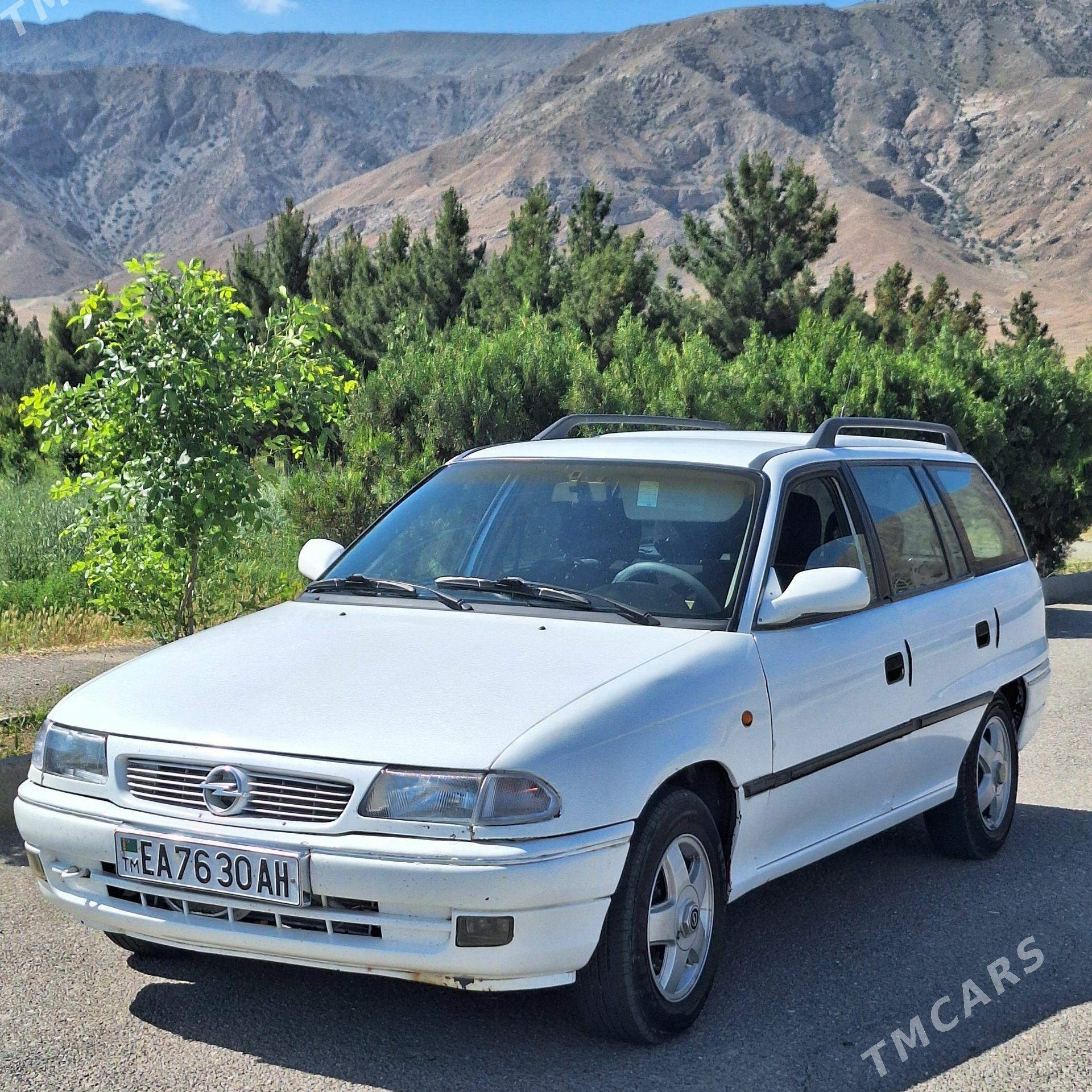 Opel Astra 1996 - 65 000 TMT - Bäherden - img 1