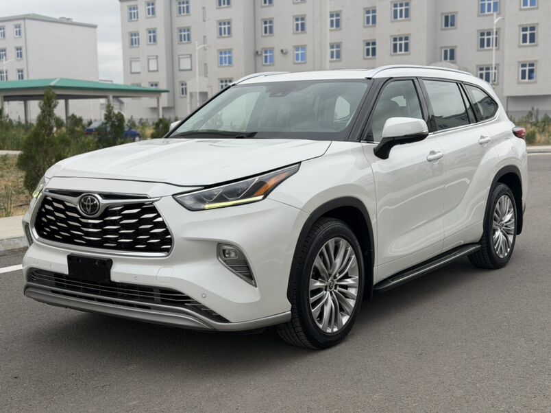 Toyota Highlander 2021 - 645 000 TMT - Мары - img 1