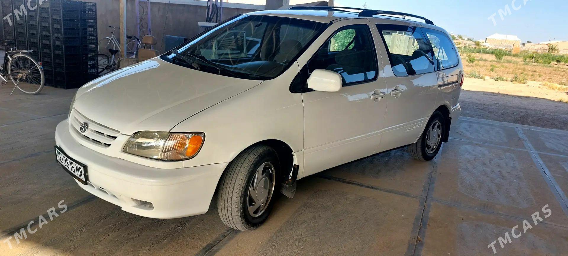 Toyota Sienna 2002 - 160 000 TMT - Murgap - img 1