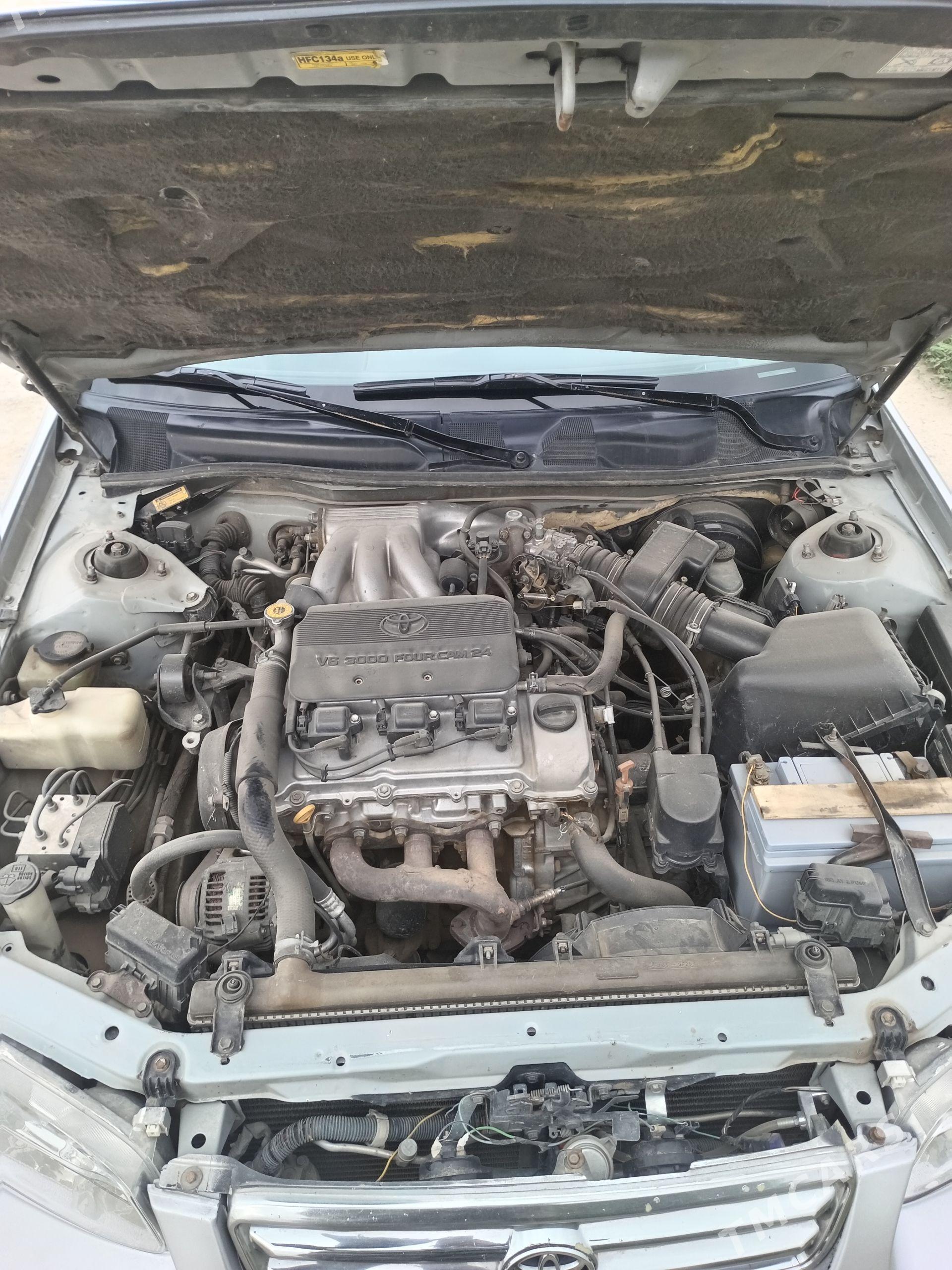 Toyota Camry 1999 - 200 000 TMT - Байрамали - img 1