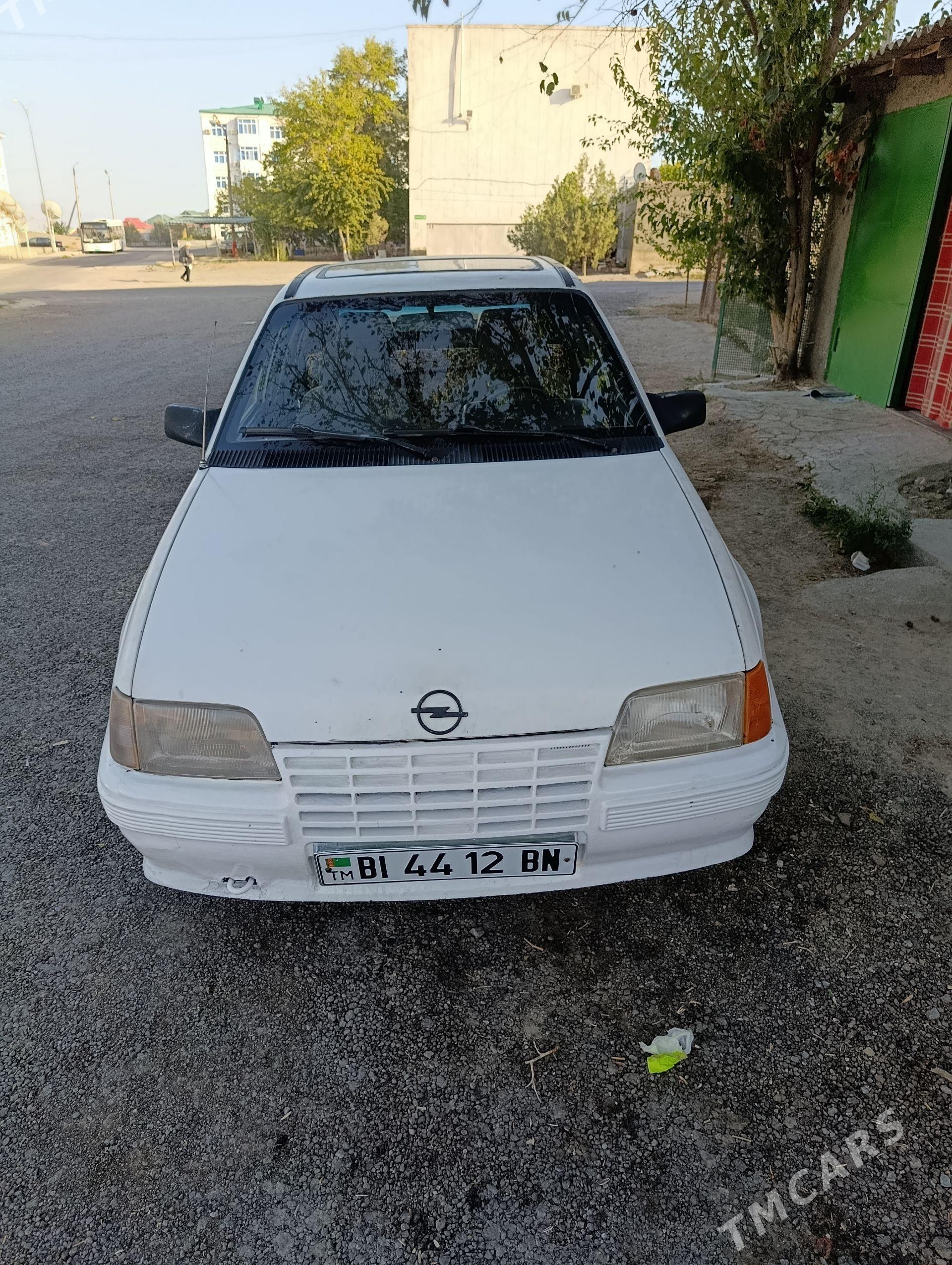 Opel Astra 1986 - 22 000 TMT - Türkmenbaşy - img 1