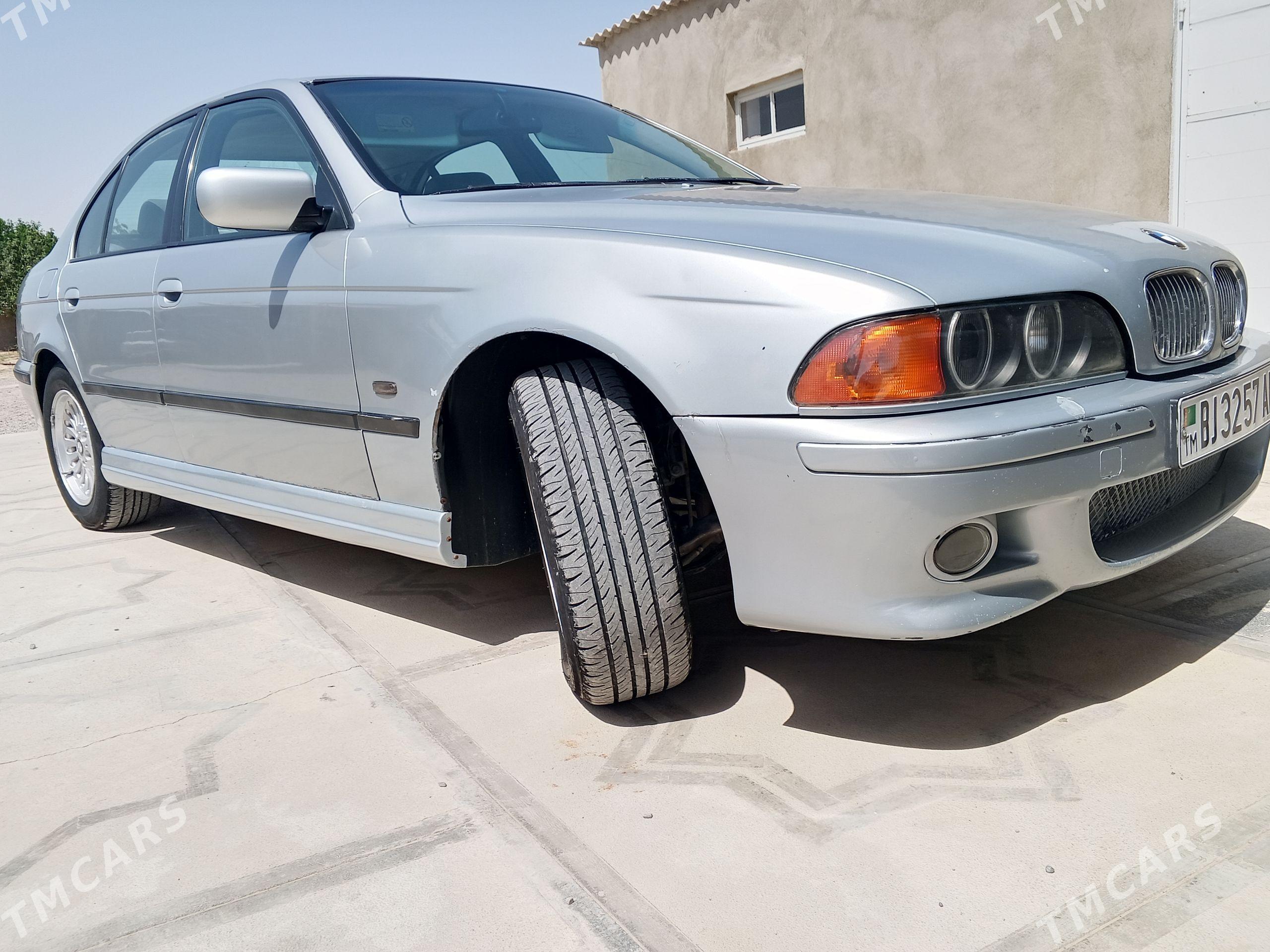 BMW E39 1998 - 110 000 TMT - Кака - img 1
