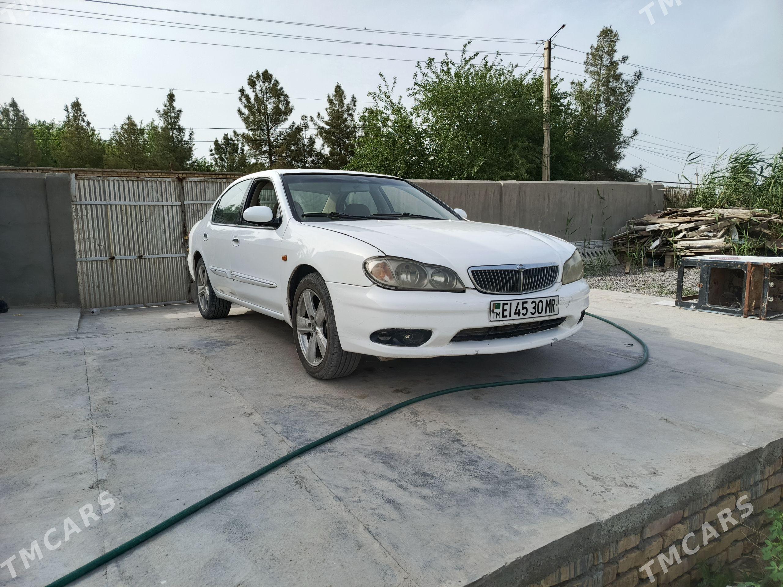Nissan Maxima 2000 - 52 000 TMT - Мары - img 1