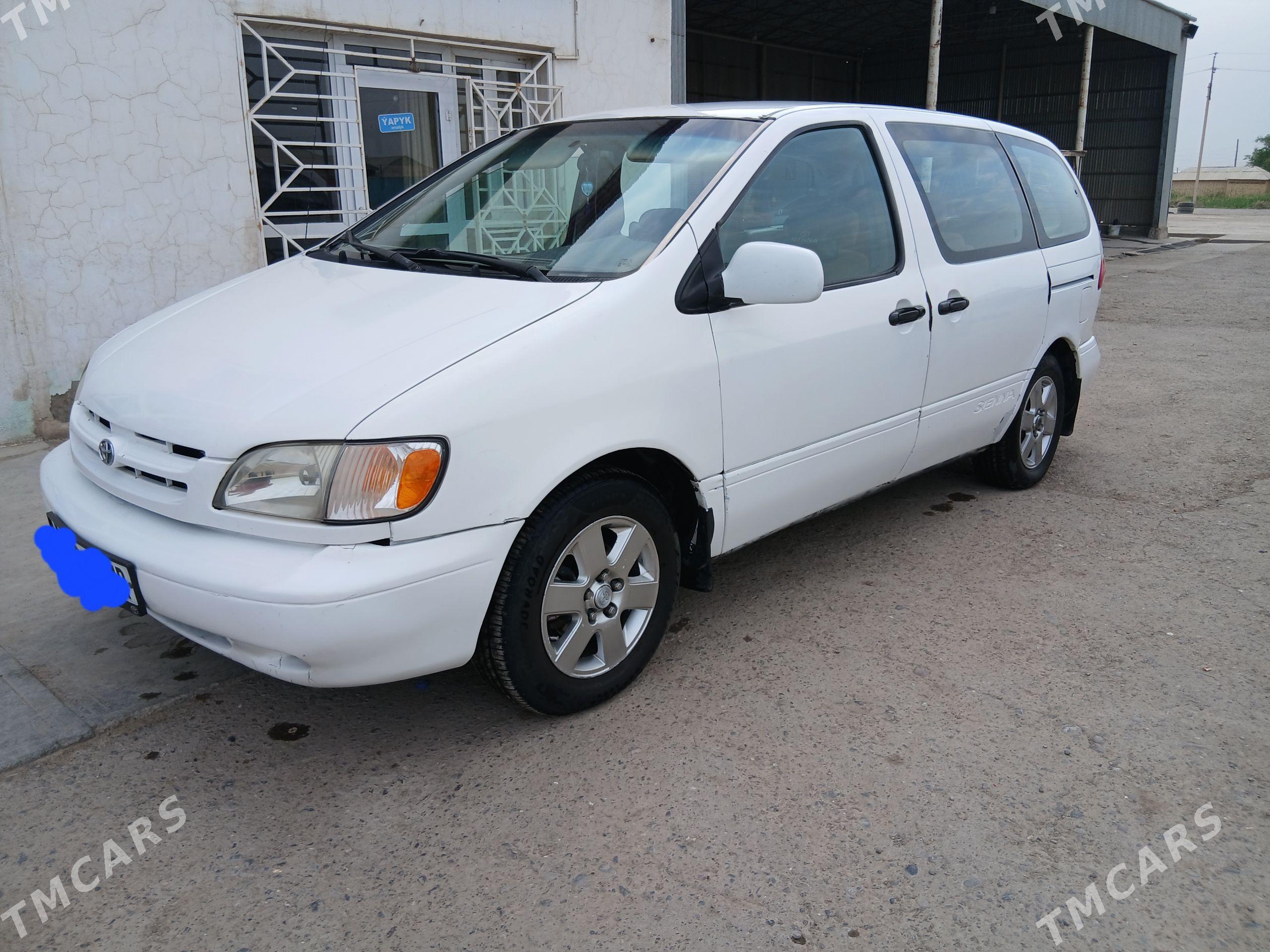 Toyota Sienna 2001 - 170 000 TMT - Mary - img 1