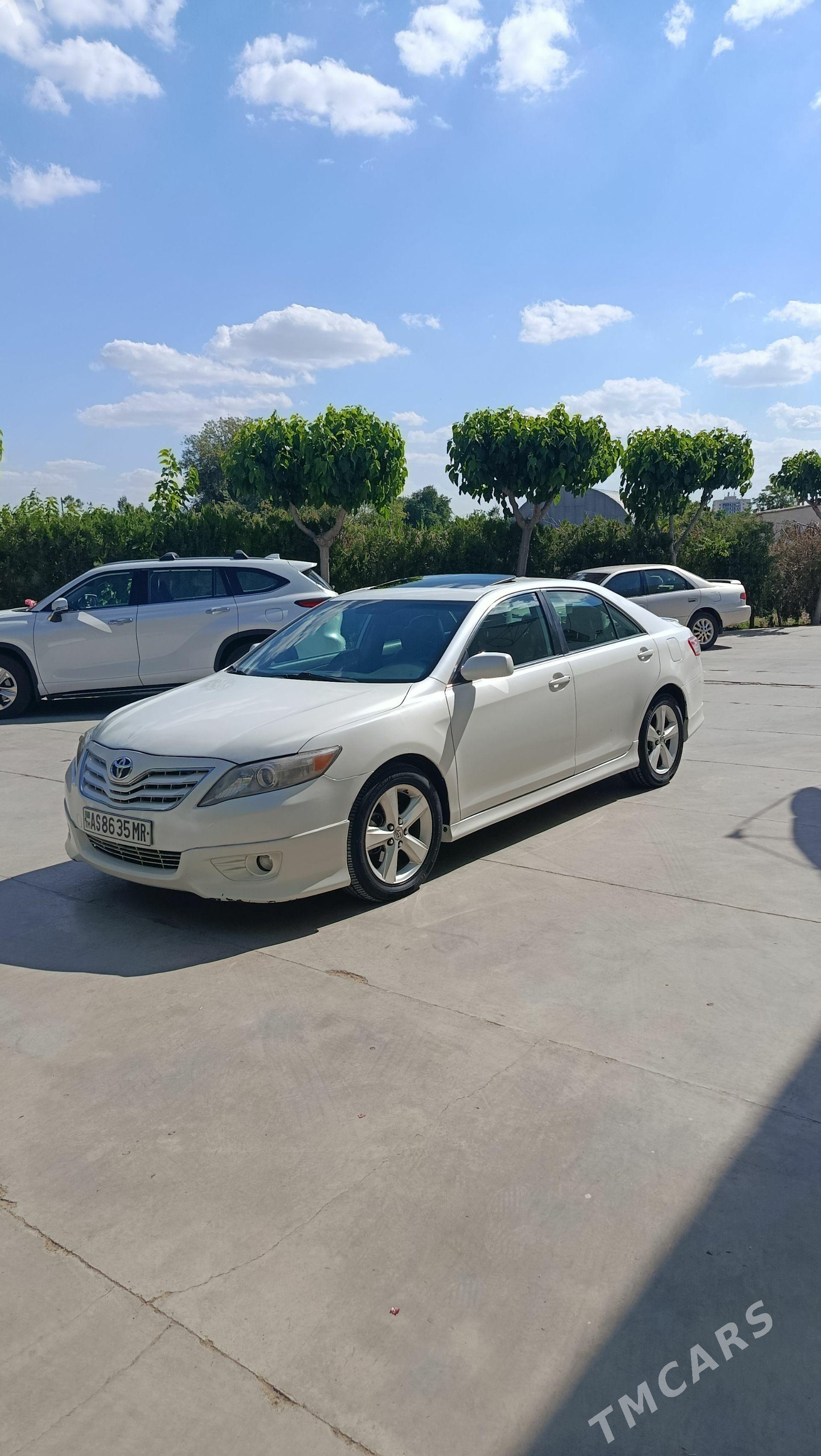 Toyota Camry 2010 - 210 000 TMT - Мары - img 1
