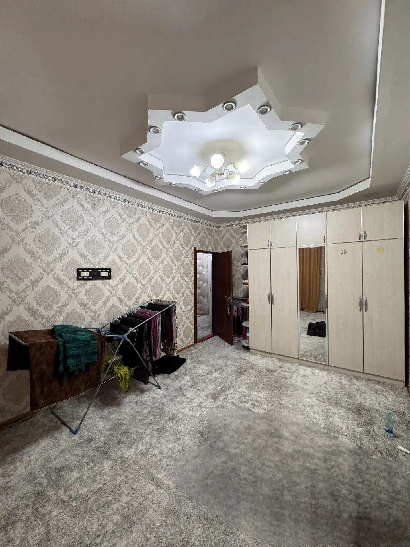 eýesinden Mir 7.9/1 etz 1 kom - Aşgabat - img 1