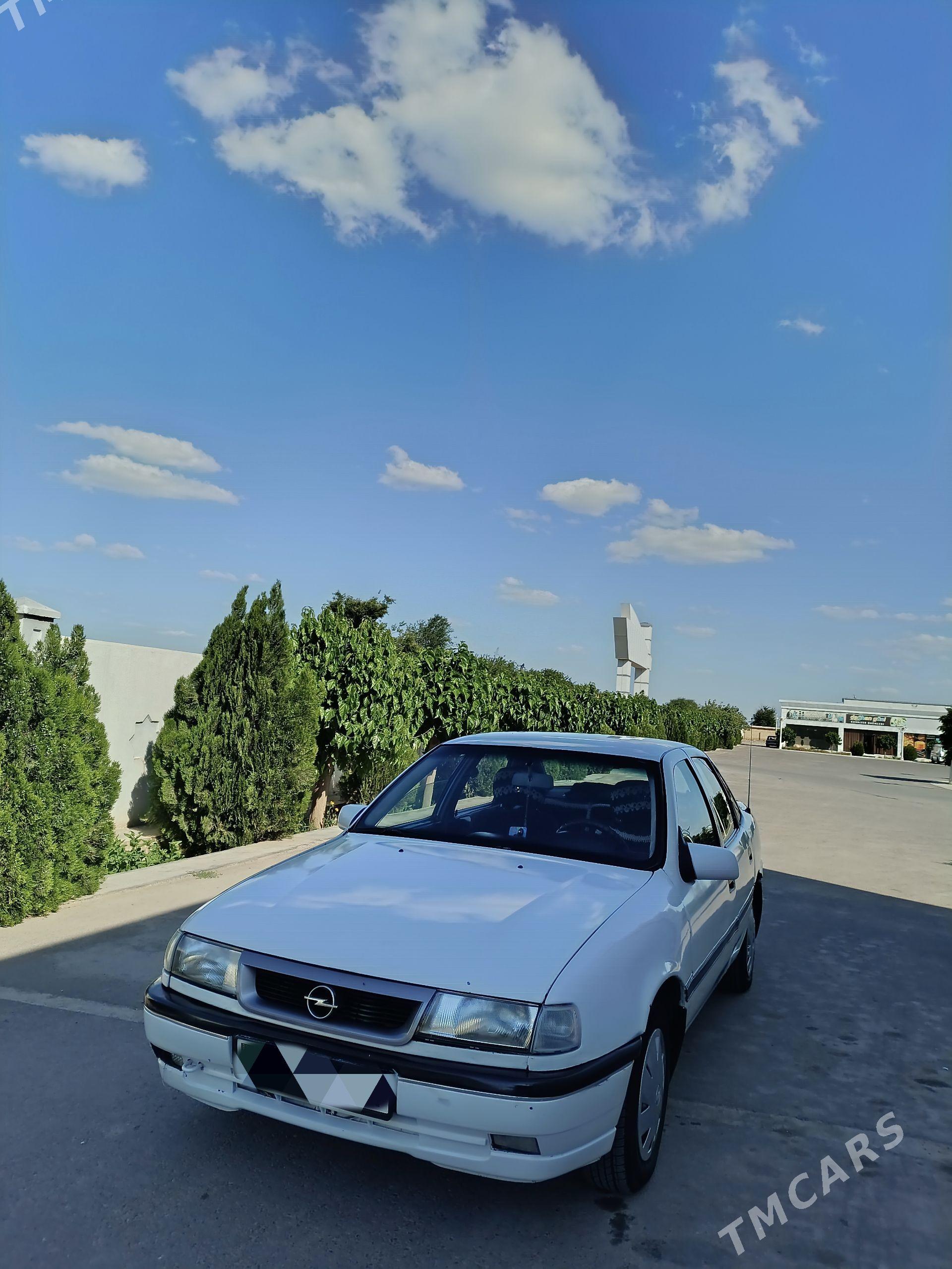 Opel Vectra 1991 - 36 000 TMT - Mary - img 1