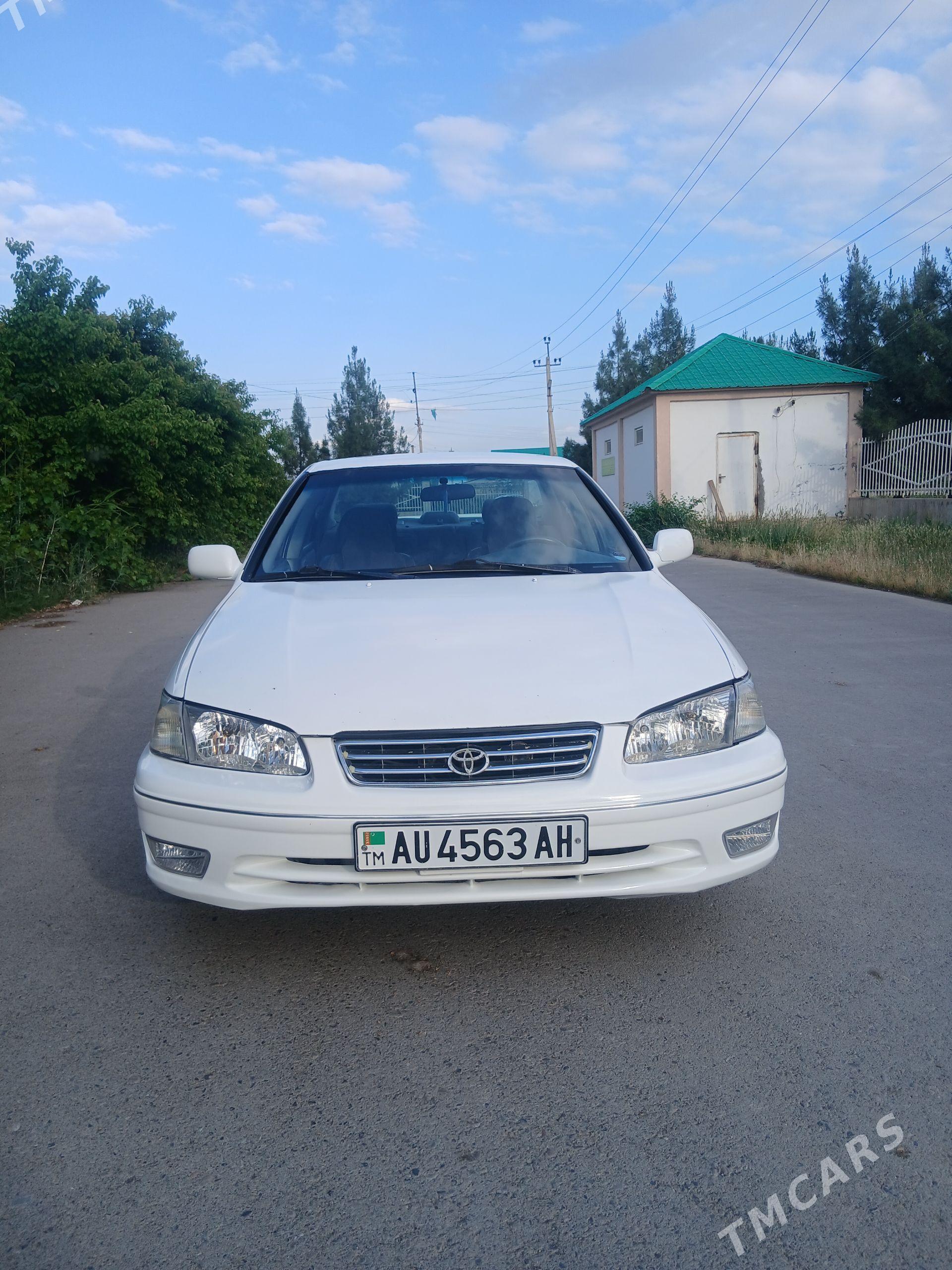 Toyota Camry 1999 - 132 000 TMT - Kaka - img 1