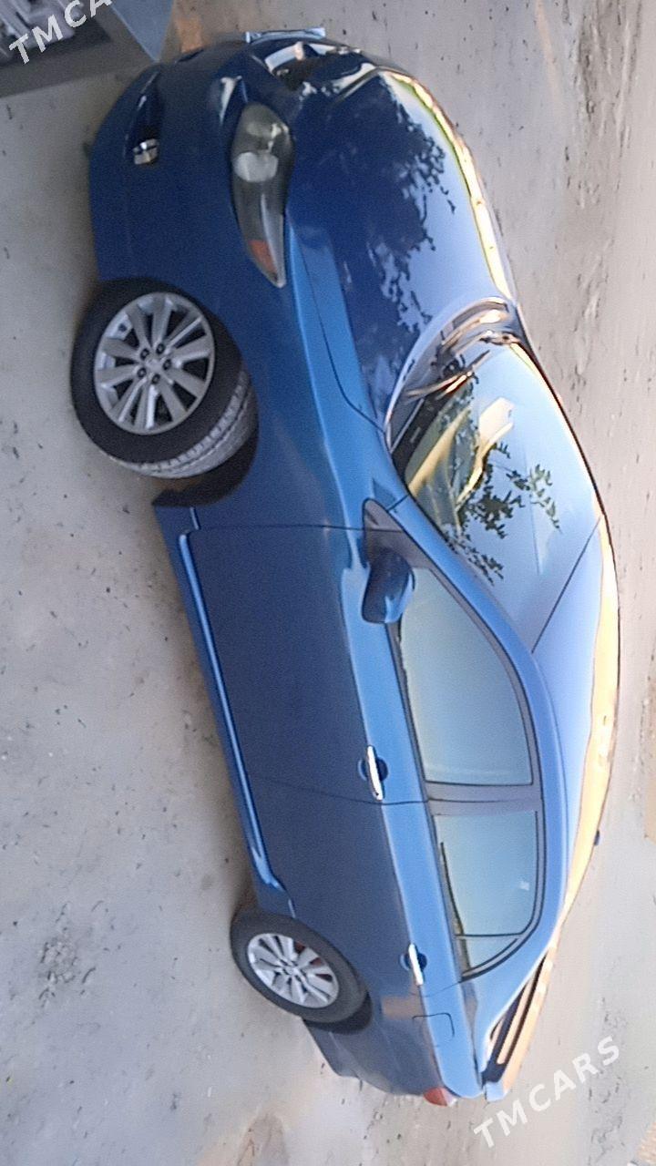 Toyota Corolla 2010 - 160 000 TMT - Türkmenabat - img 1