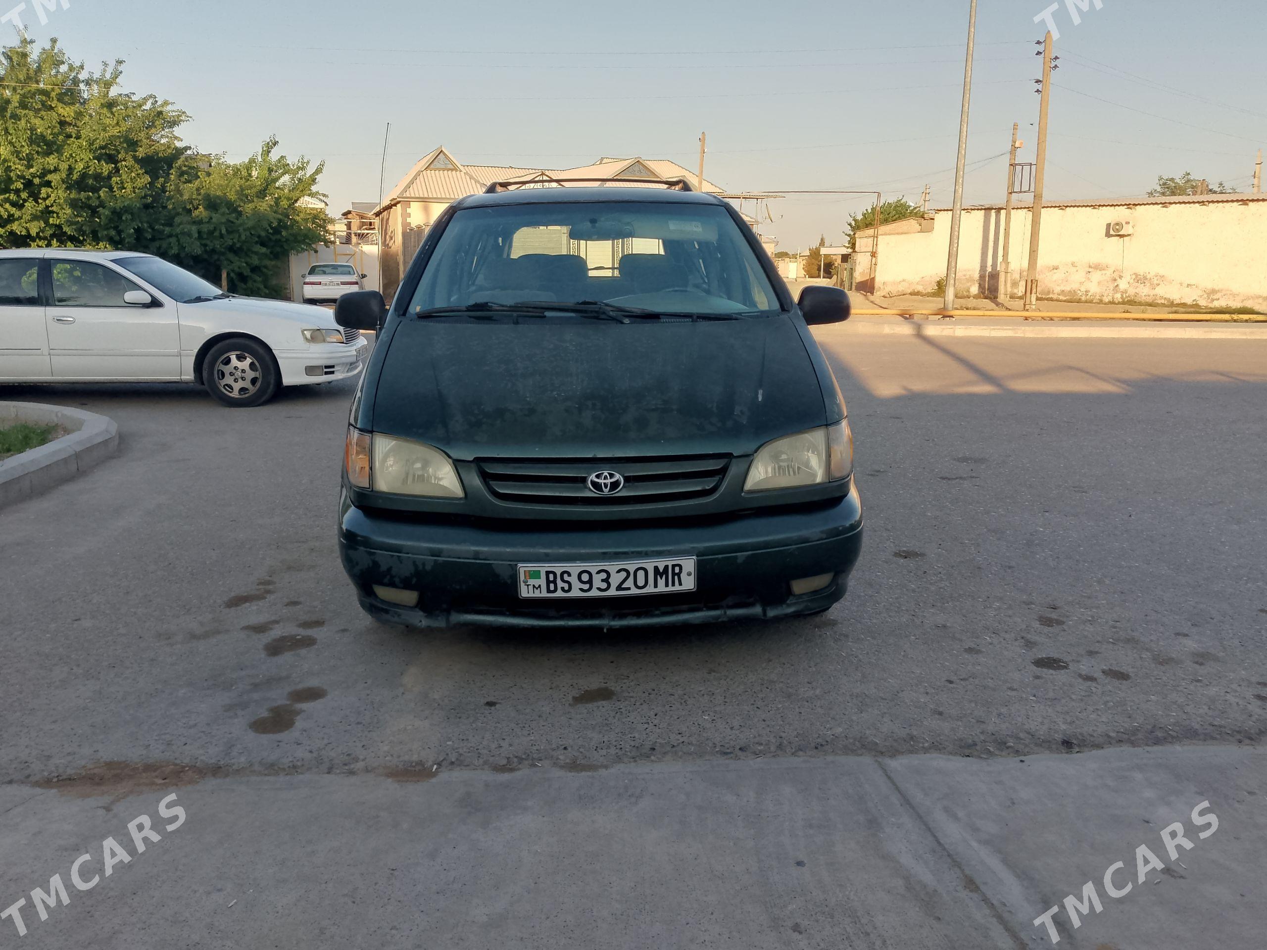 Toyota Sienna 2002 - 140 000 TMT - Mary - img 1