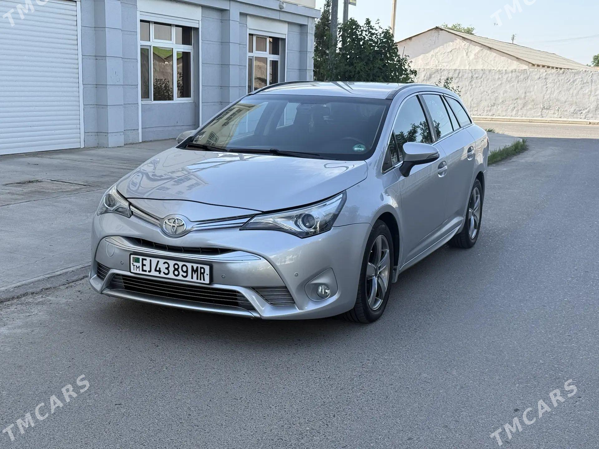 Toyota Avensis 2018 - 200 000 TMT - Мары - img 1