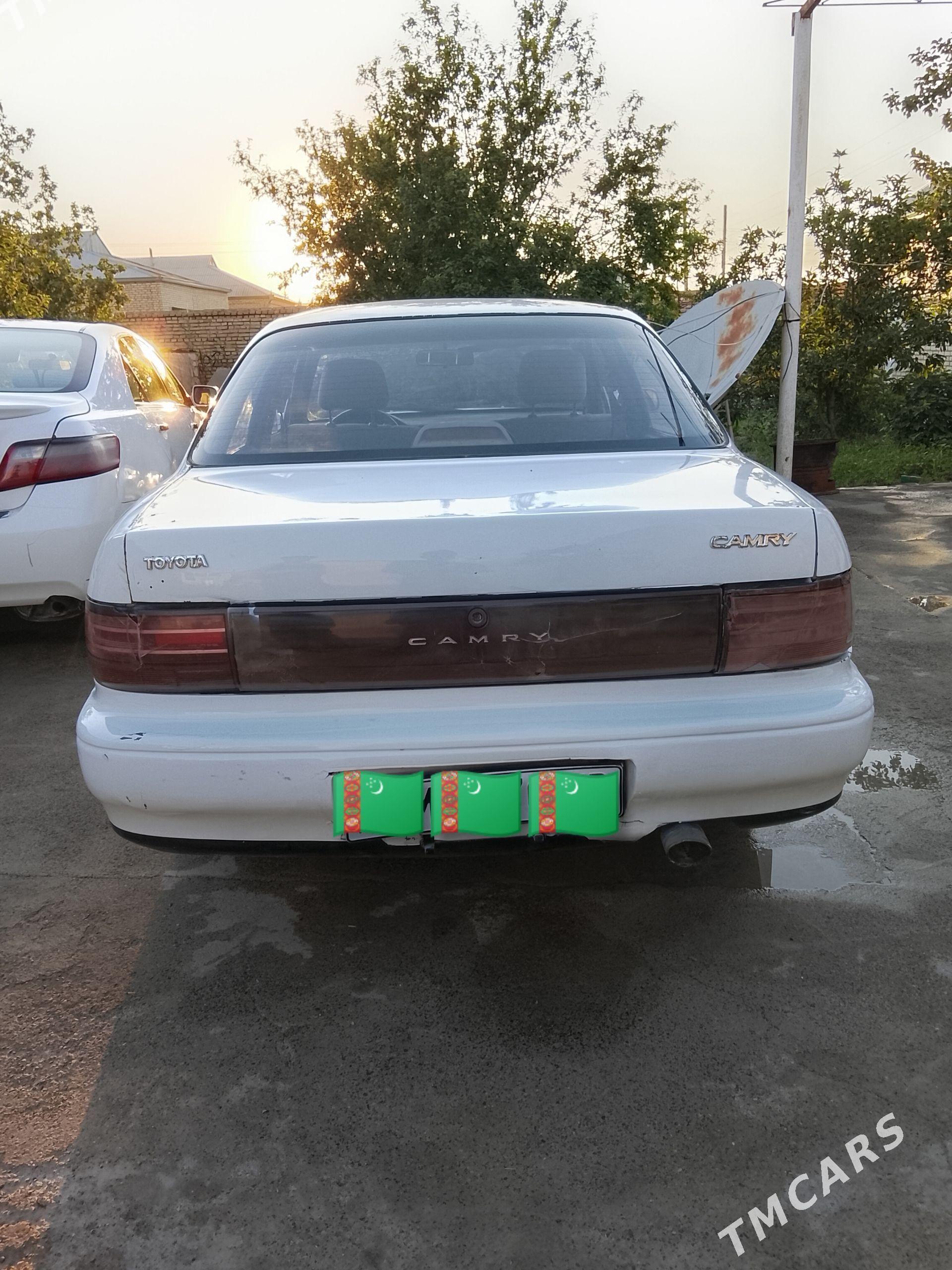 Toyota Camry 1993 - 40 000 TMT - Mary - img 1