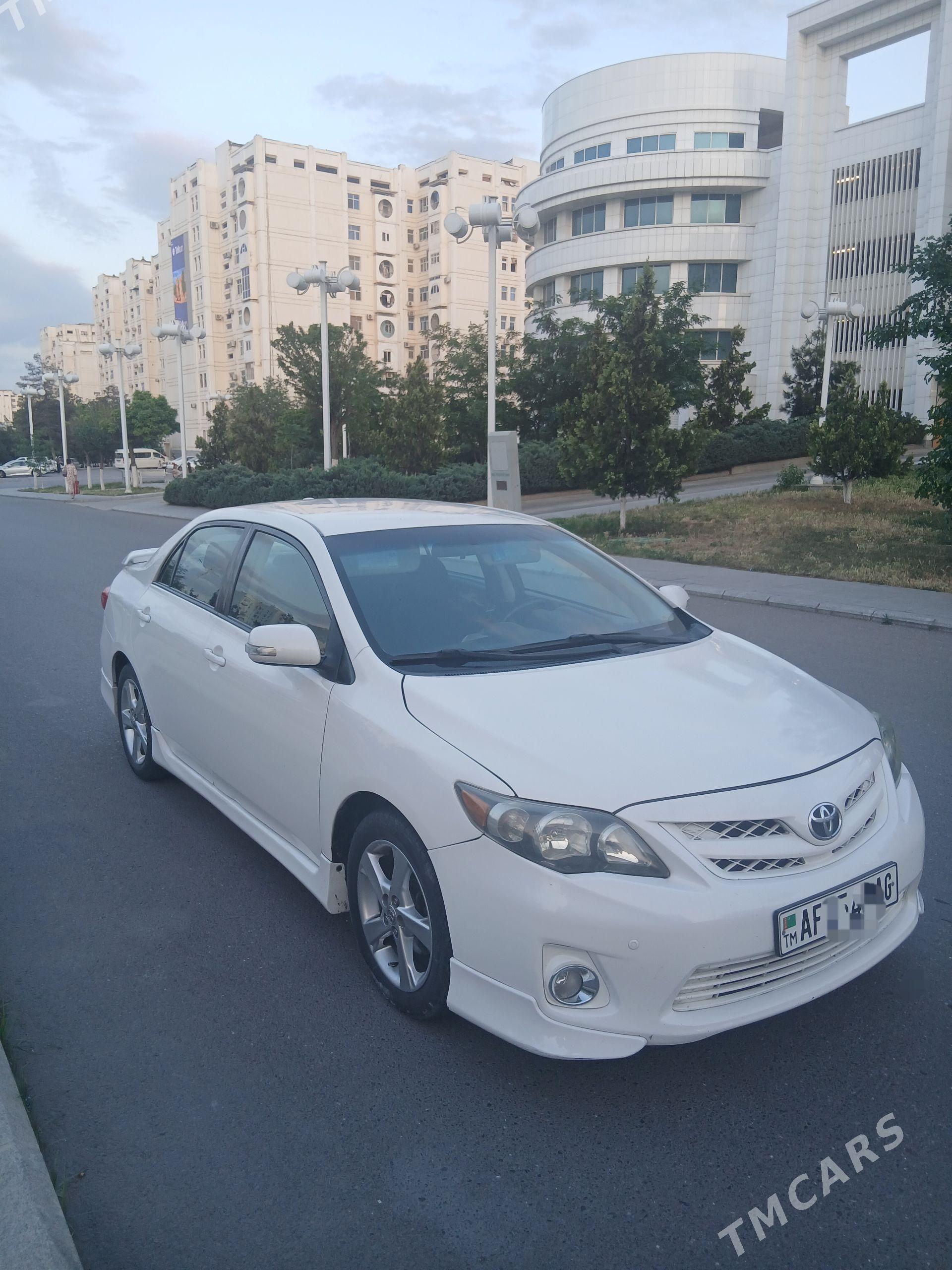Toyota Corolla 2012 - 190 000 TMT - Büzmeýin - img 1