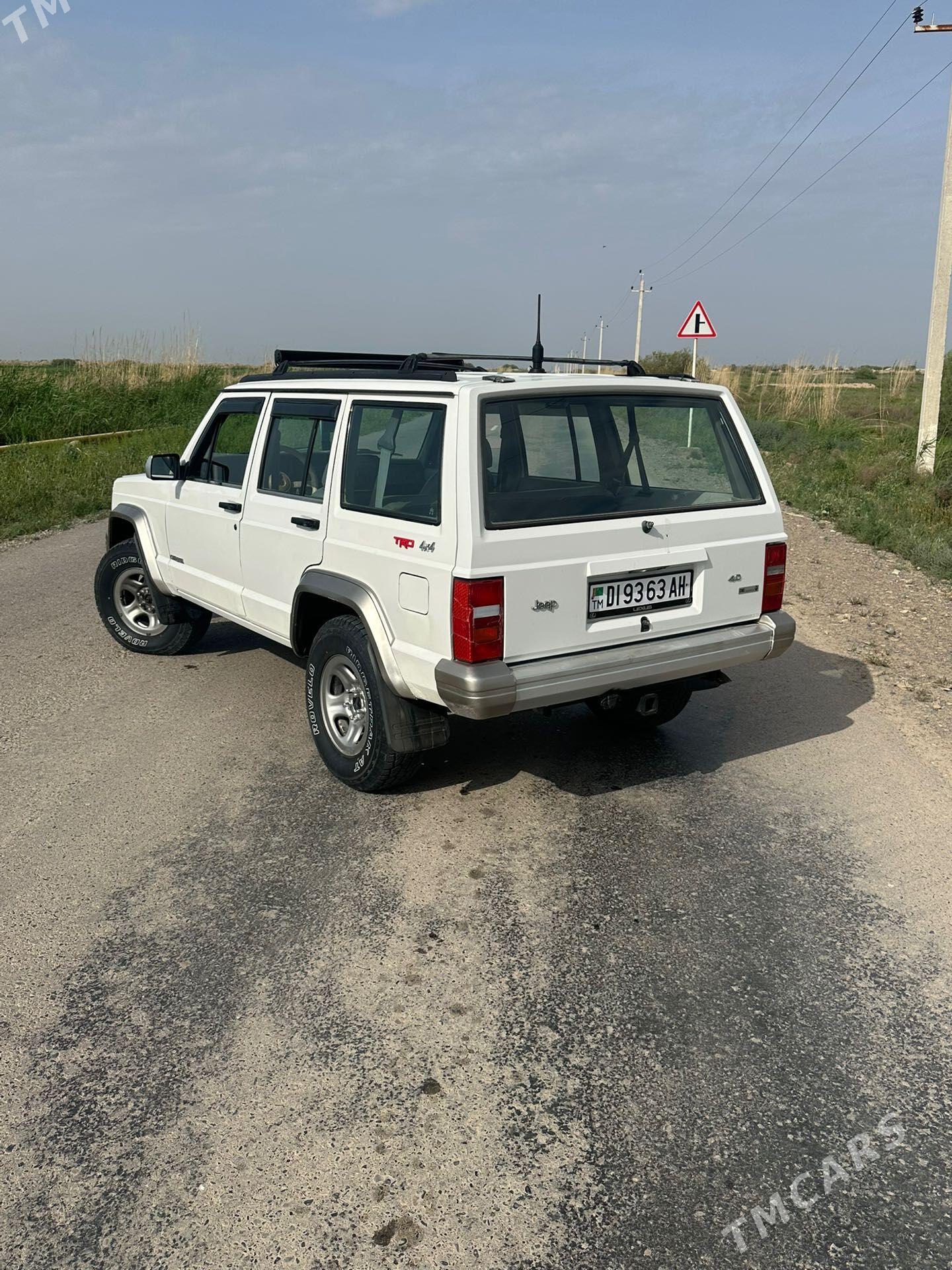 Jeep Cherokee 1993 - 70 000 TMT - Tejen - img 1