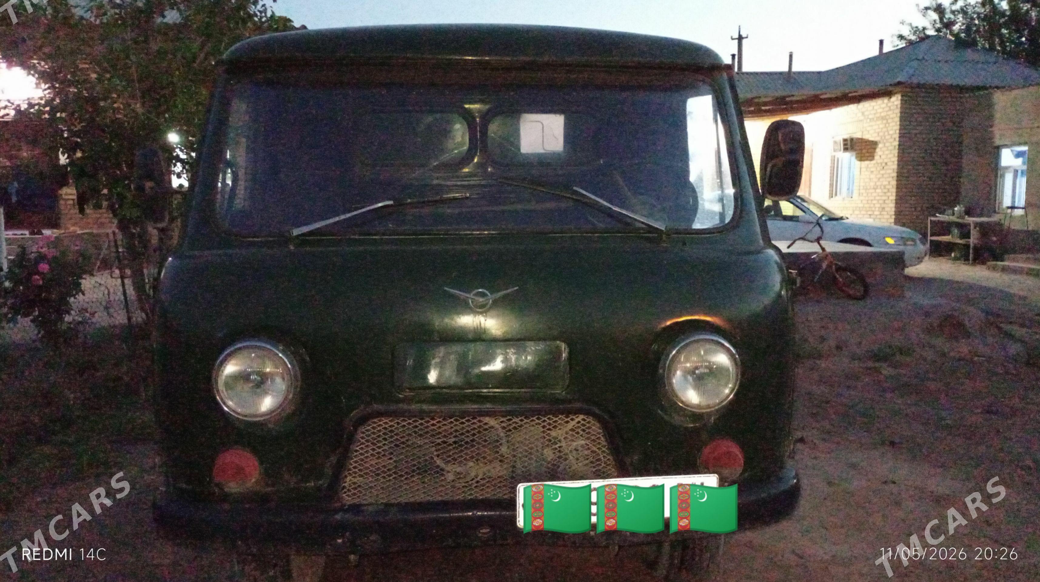 UAZ 452 1983 - 50 000 TMT - Теджен - img 1