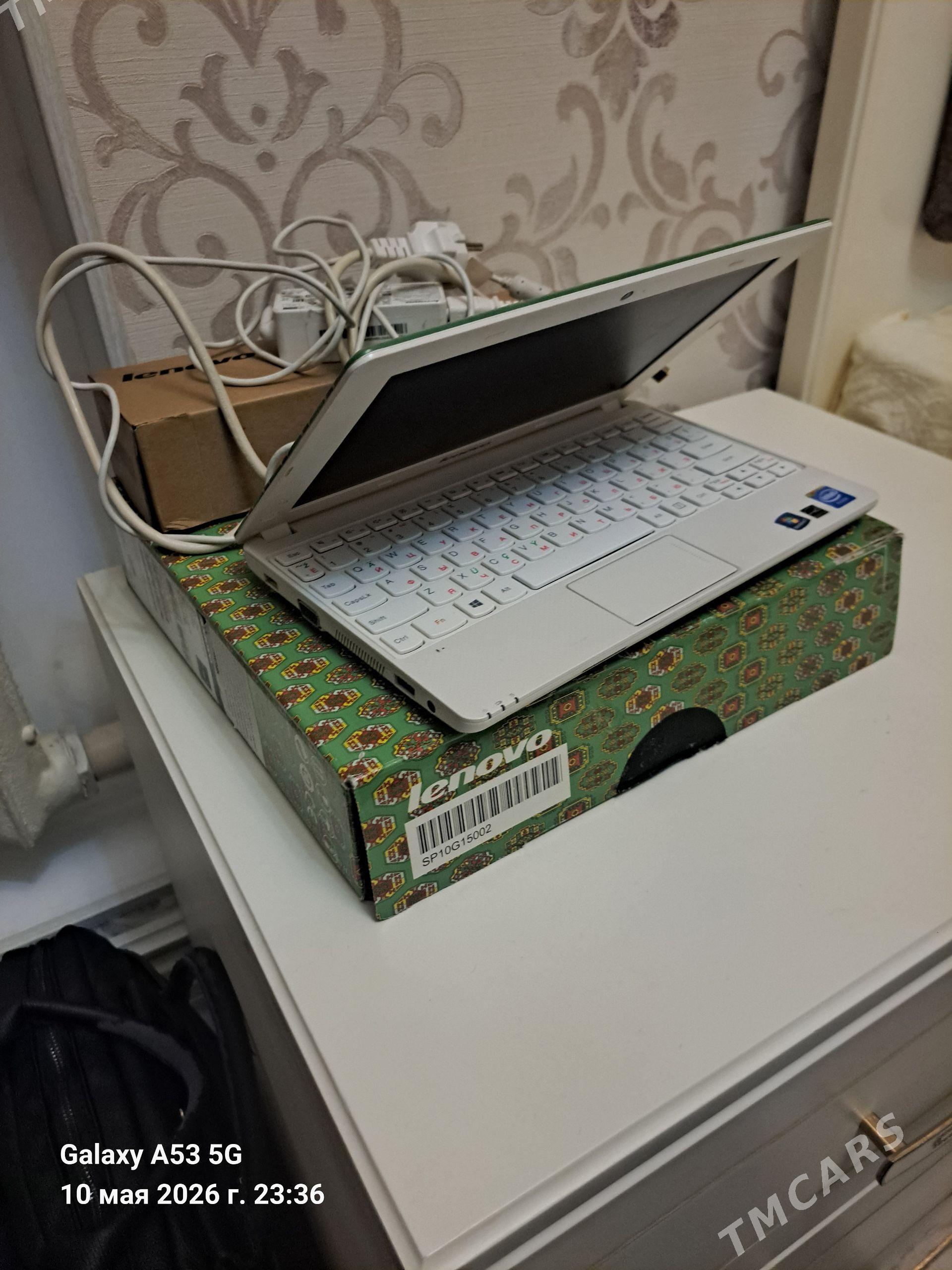 KOMPUTER NETBOOK LENOVO E10-30 - Bedew - img 1