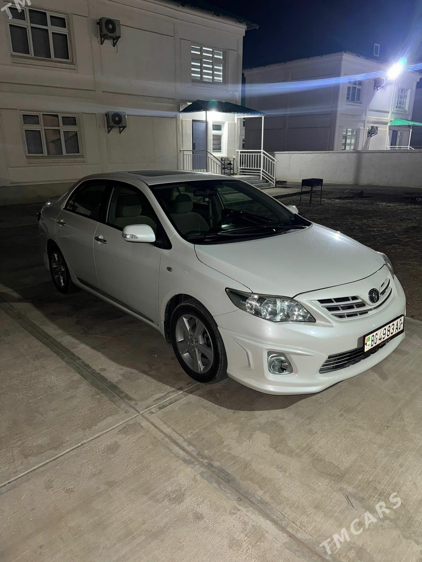 Toyota Corolla 2013 - 250 000 TMT - Ашхабад - img 1