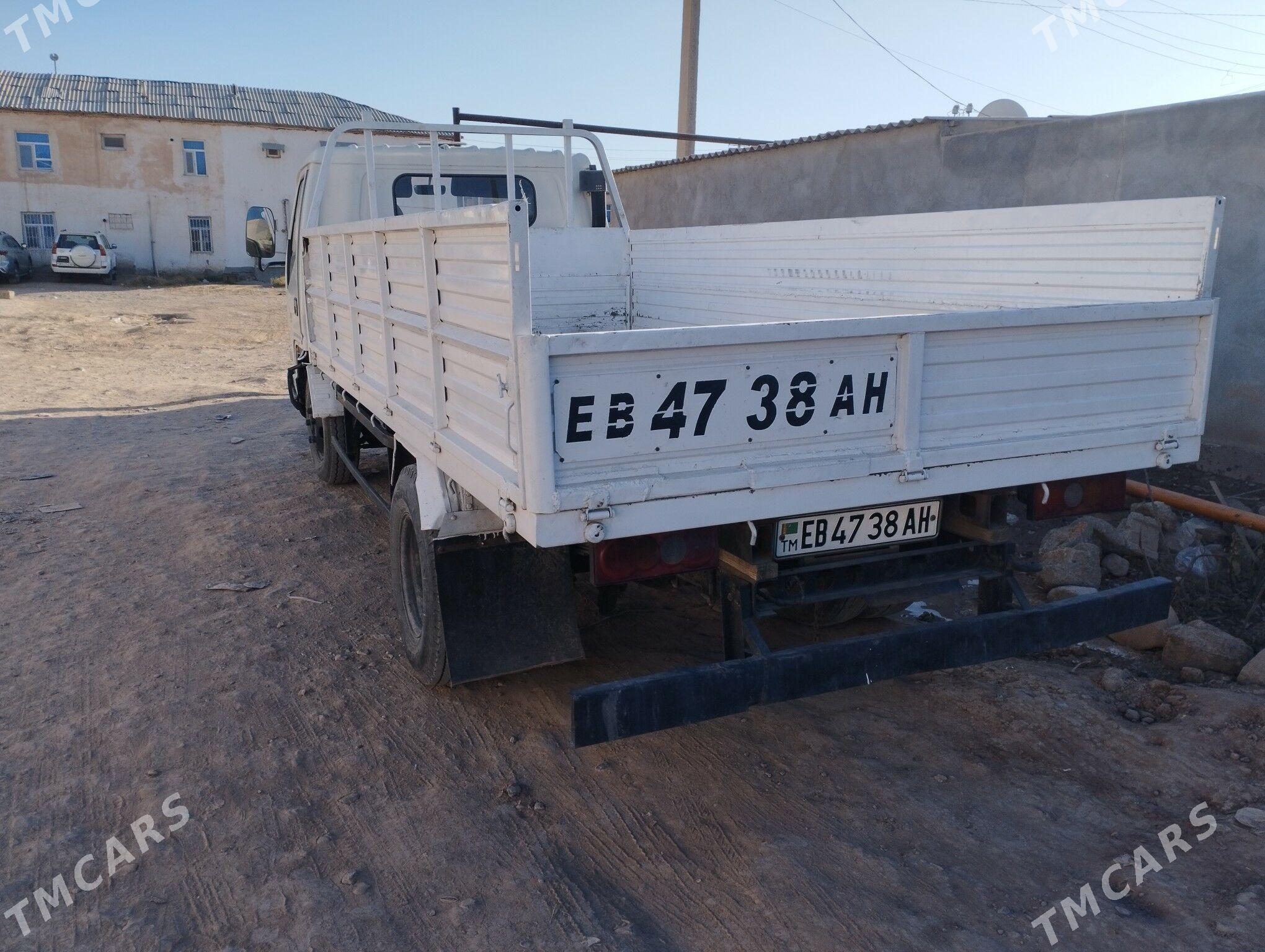 Mitsubishi Canter 2012 - 150 000 TMT - Теджен - img 1