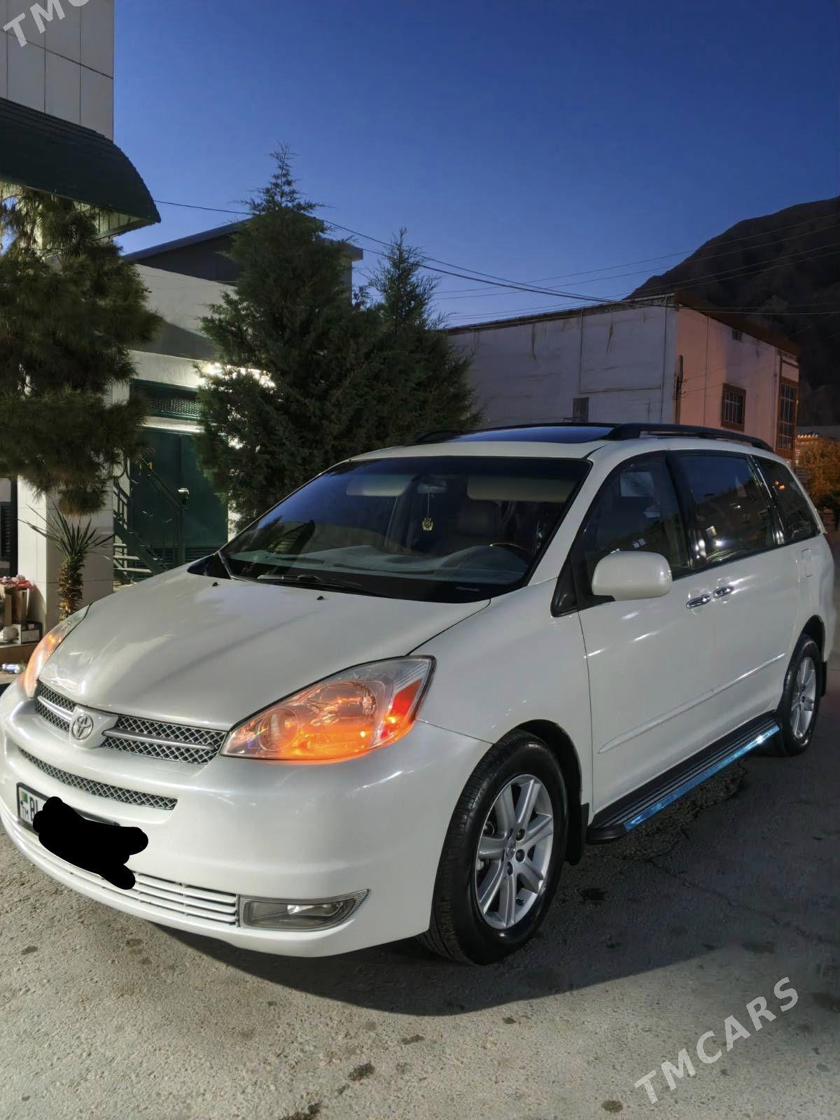 Toyota Sienna 2004 - 270 000 TMT - Balkanabat - img 1
