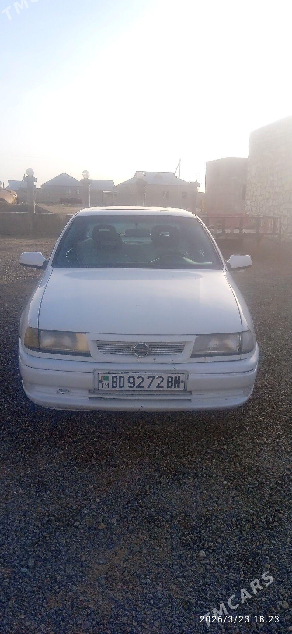 Opel Vectra 1991 - 37 000 TMT - Туркменбаши - img 1