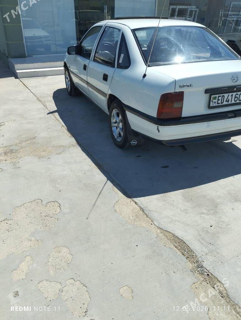 Opel Vectra 1992 - 36 000 TMT - Мары - img 1