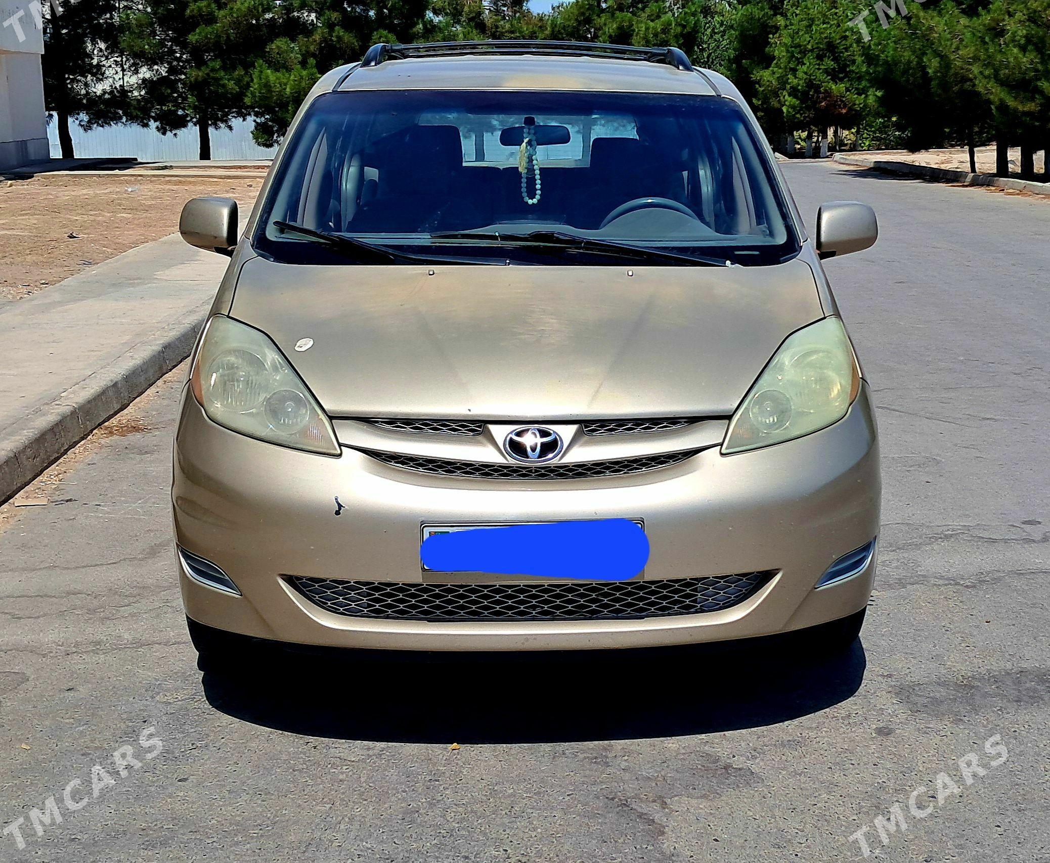 Toyota Sienna 2005 - 250 000 TMT - Türkmenabat - img 1