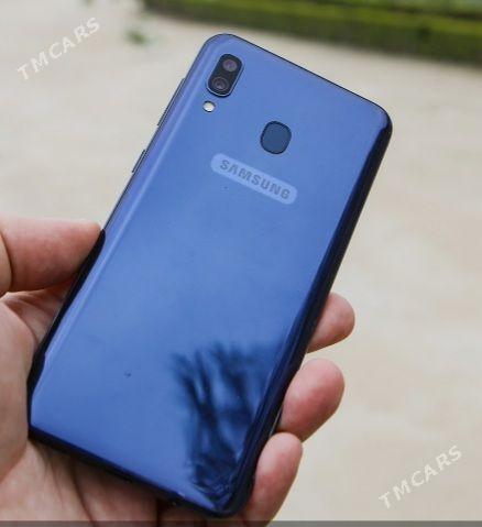 samsung a20 - 10 mkr - img 1