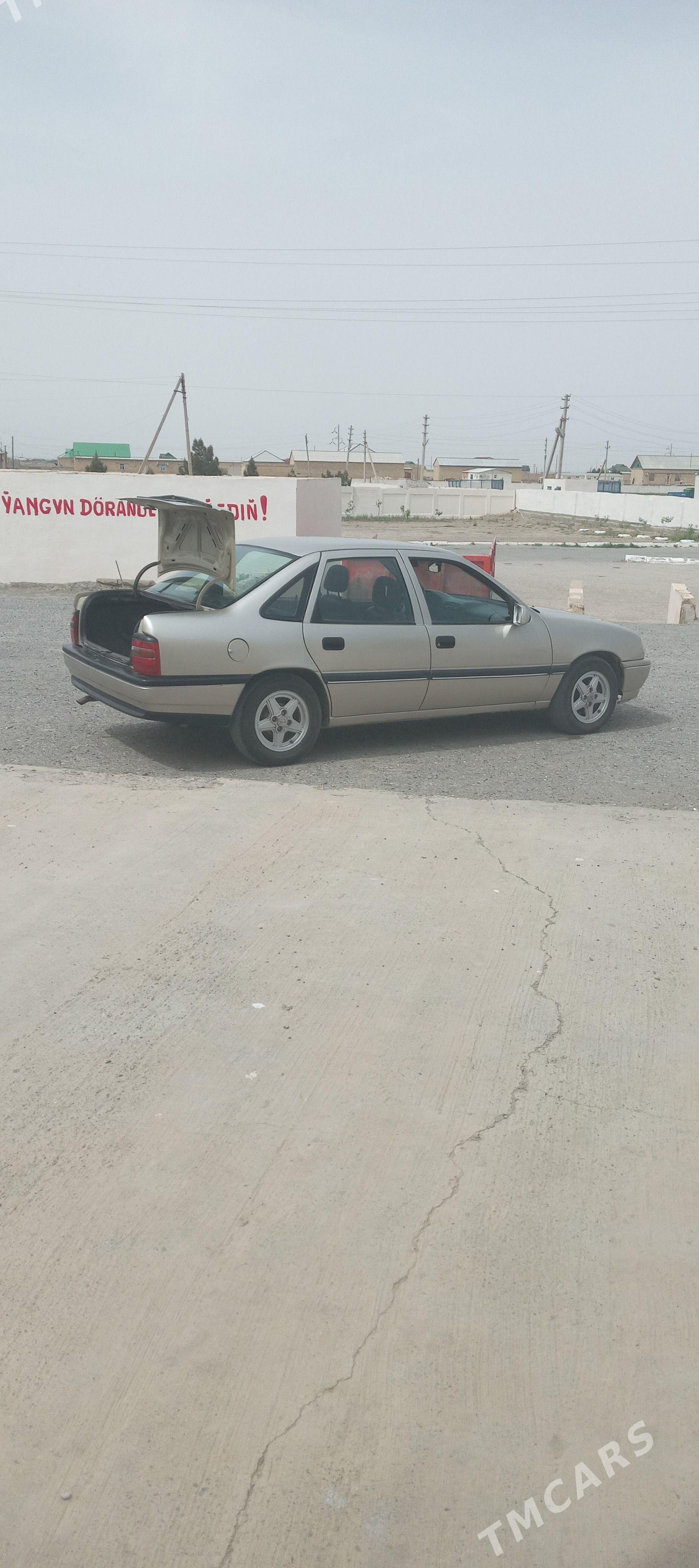 Opel Vectra 1992 - 50 000 TMT - Берекет - img 1