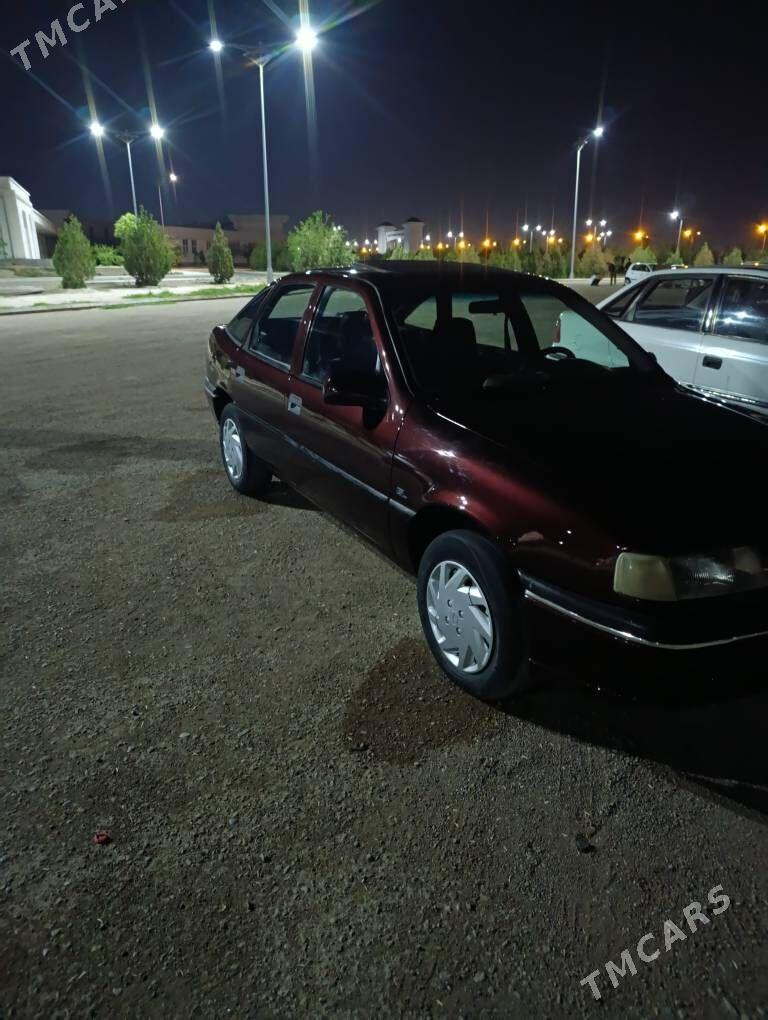 Opel Vectra 1995 - 33 000 TMT - Гурбансолтан Едже - img 1