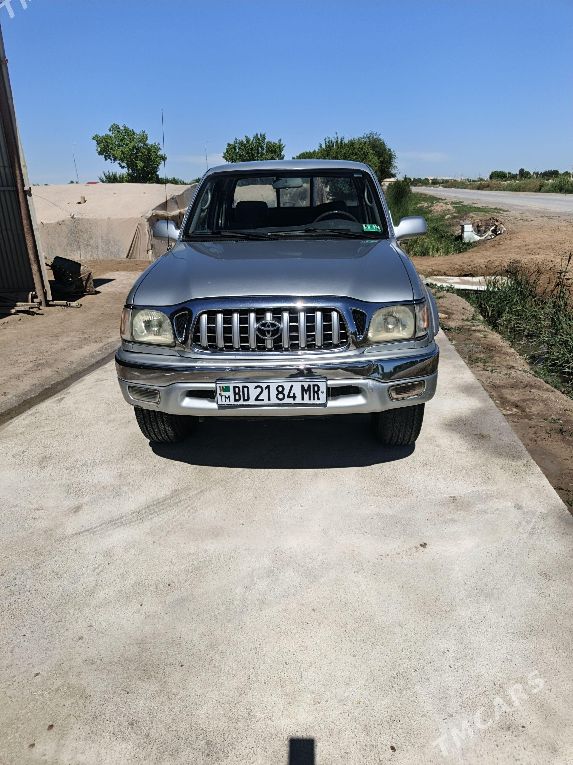Toyota Tacoma 2003 - 140 000 TMT - Мары - img 1