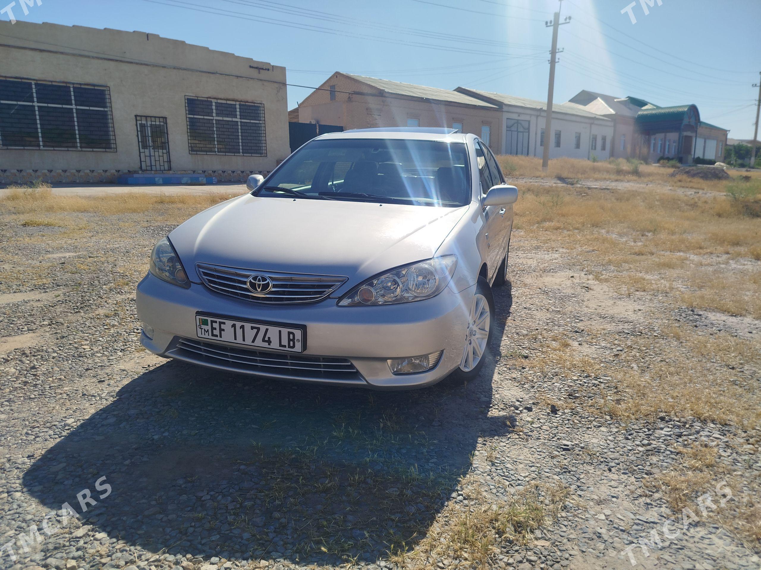 Toyota Camry 2002 - 220 000 TMT - Halaç - img 1