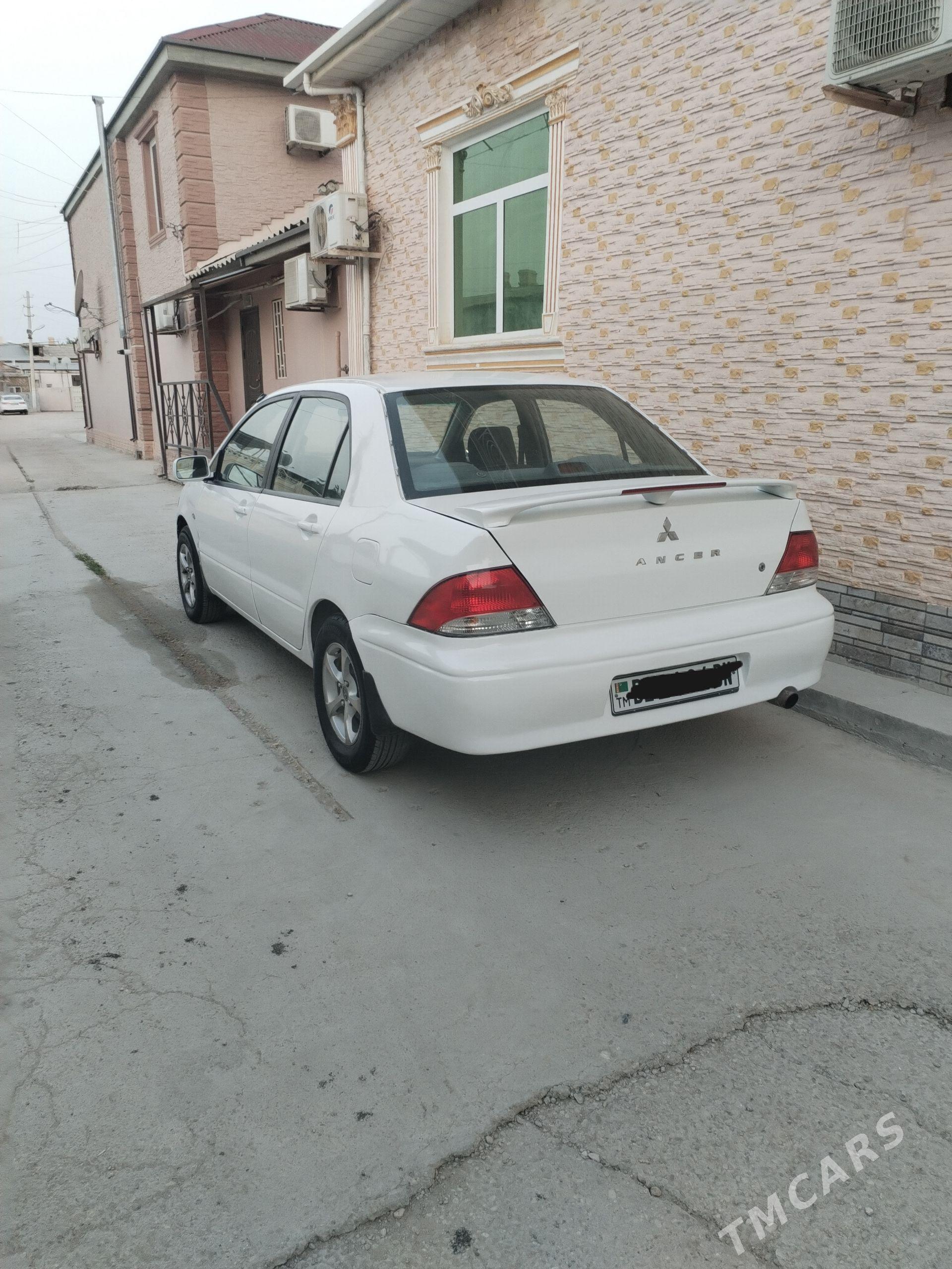 Mitsubishi Lanser 2002 - 70 000 TMT - Balkanabat - img 1