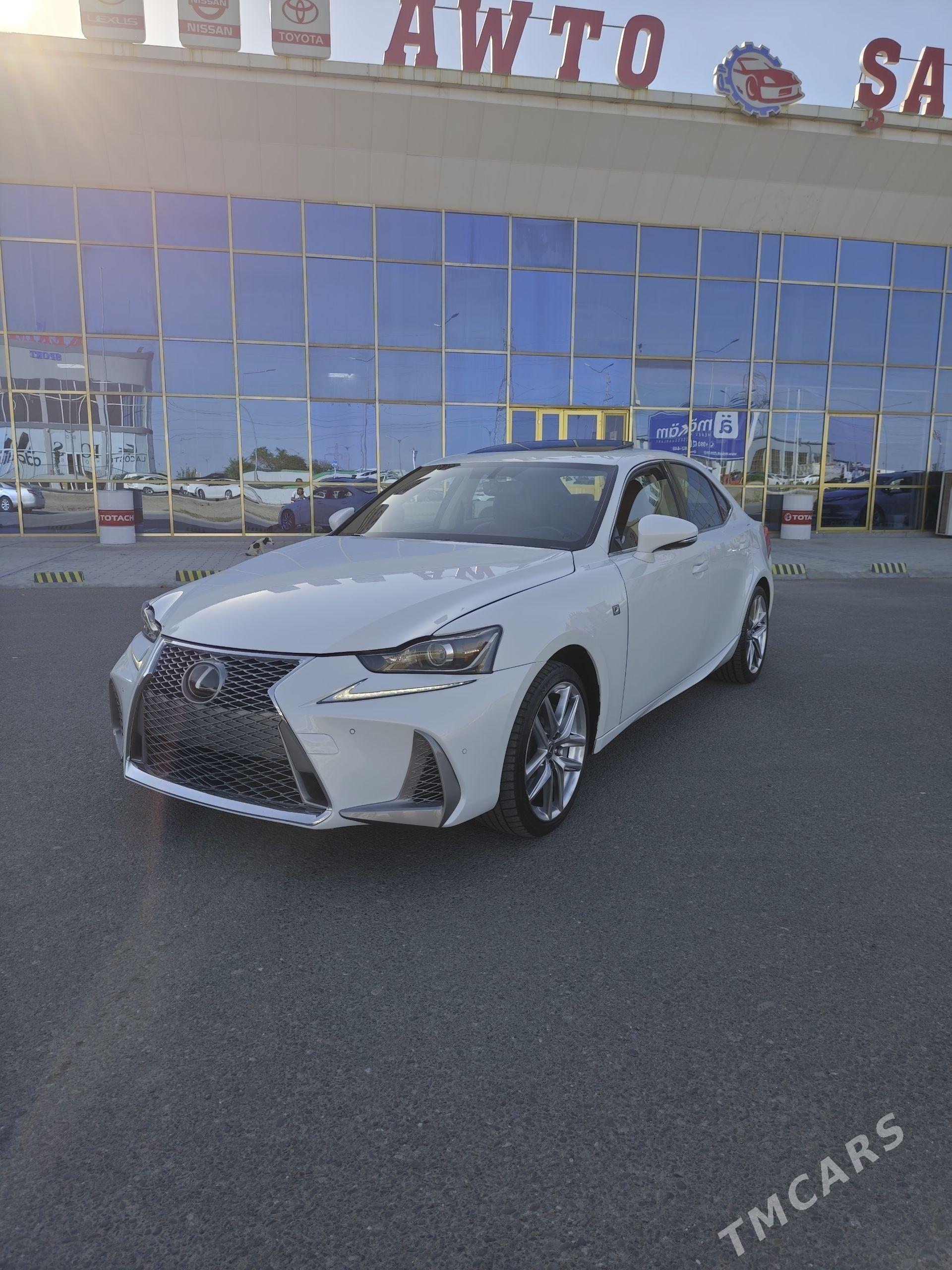 Lexus IS 300 2018 - 265 000 TMT - Мары - img 1