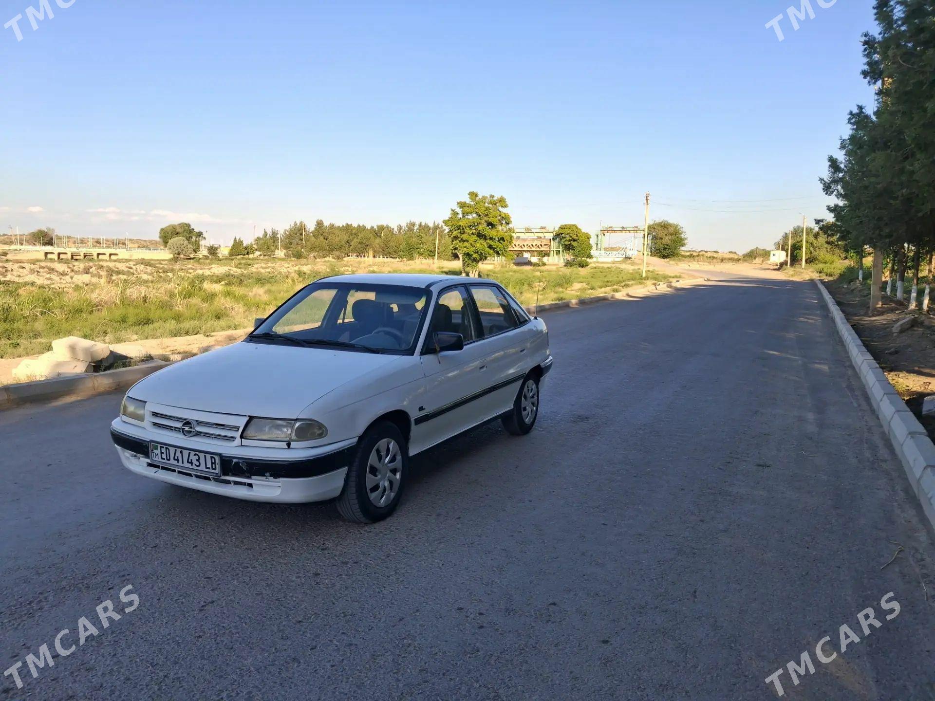 Opel Astra 1993 - 28 000 TMT - Керки - img 1