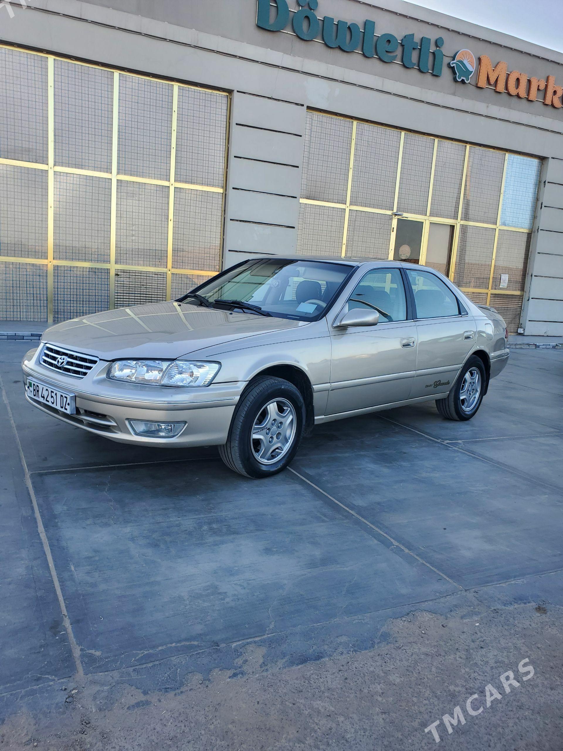 Toyota Camry 1998 - 137 000 TMT - Дашогуз - img 1