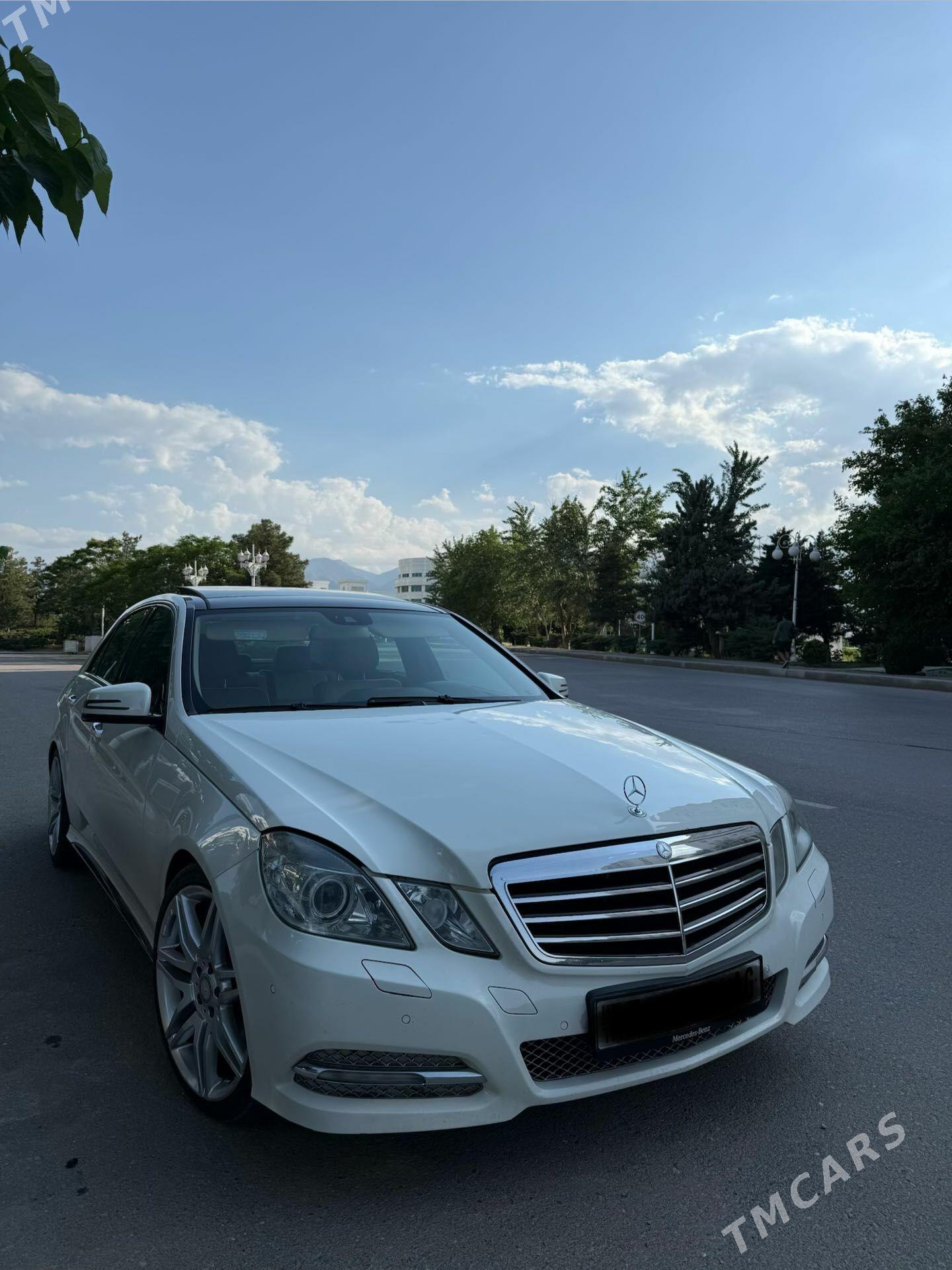 Mercedes-Benz E350 2010 - 290 000 TMT - Bekrewe - img 1