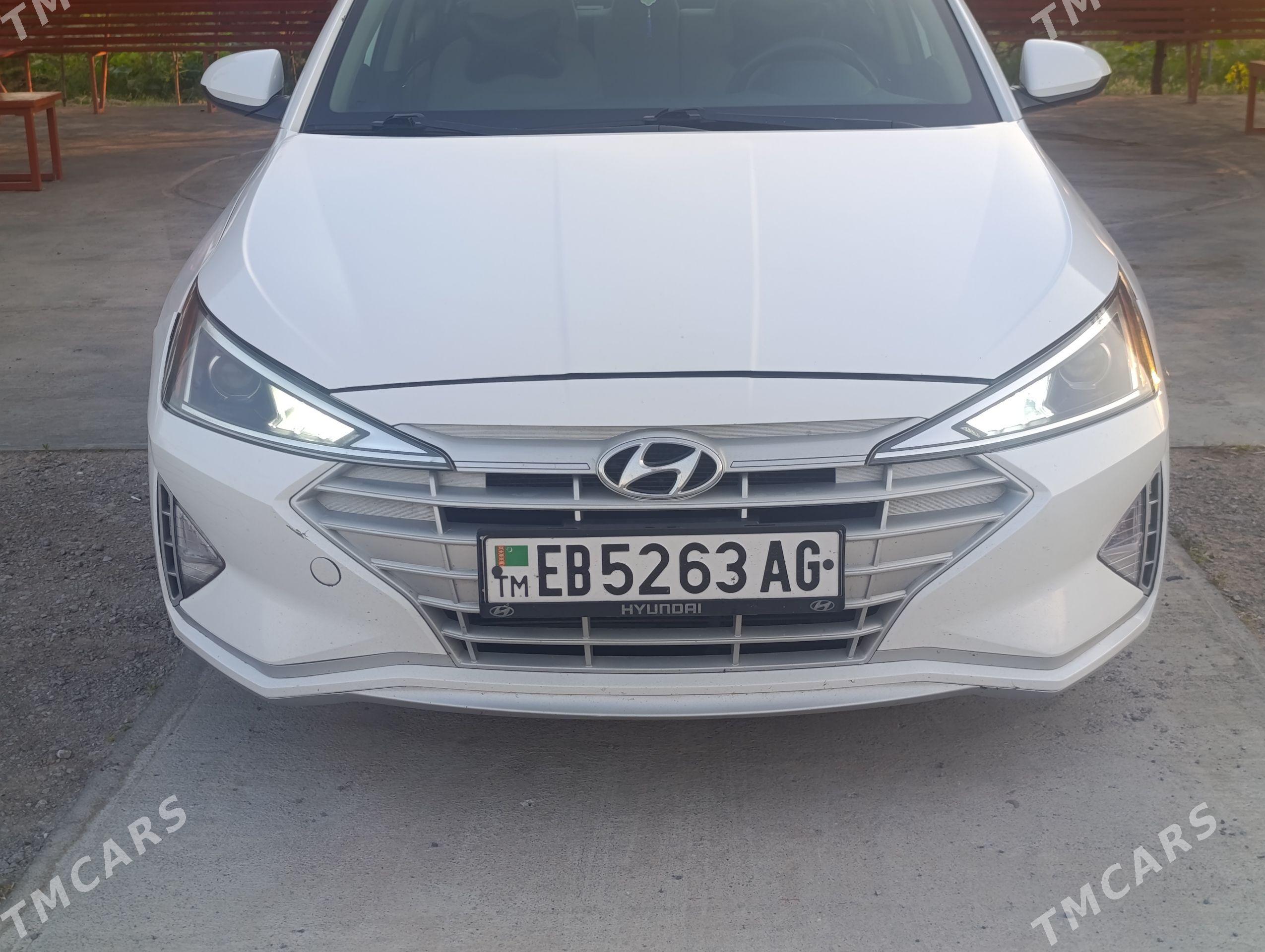 Hyundai Elantra 2019 - 215 000 TMT - Parahat 7 - img 1